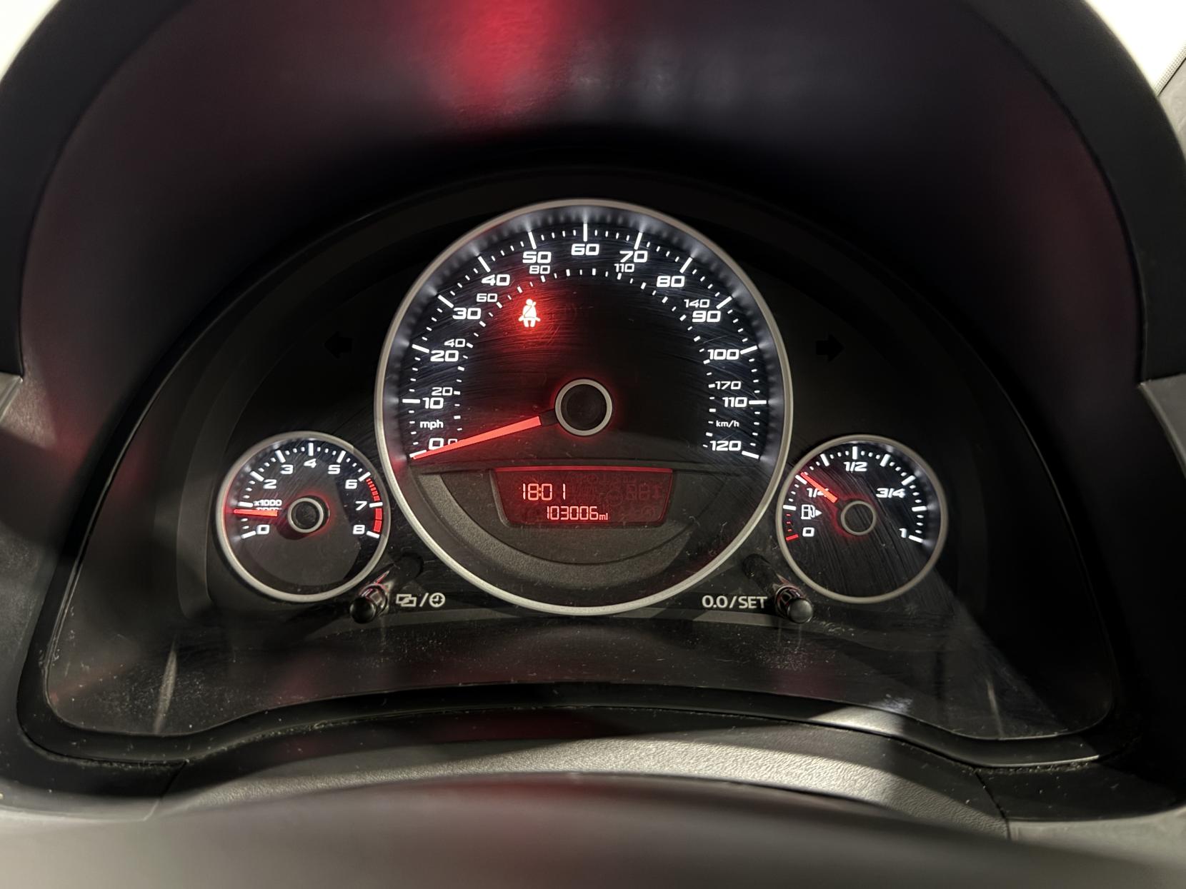 SEAT Mii 1.0 12v by MANGO Hatchback 3dr Petrol Manual Euro 5 (75 ps)