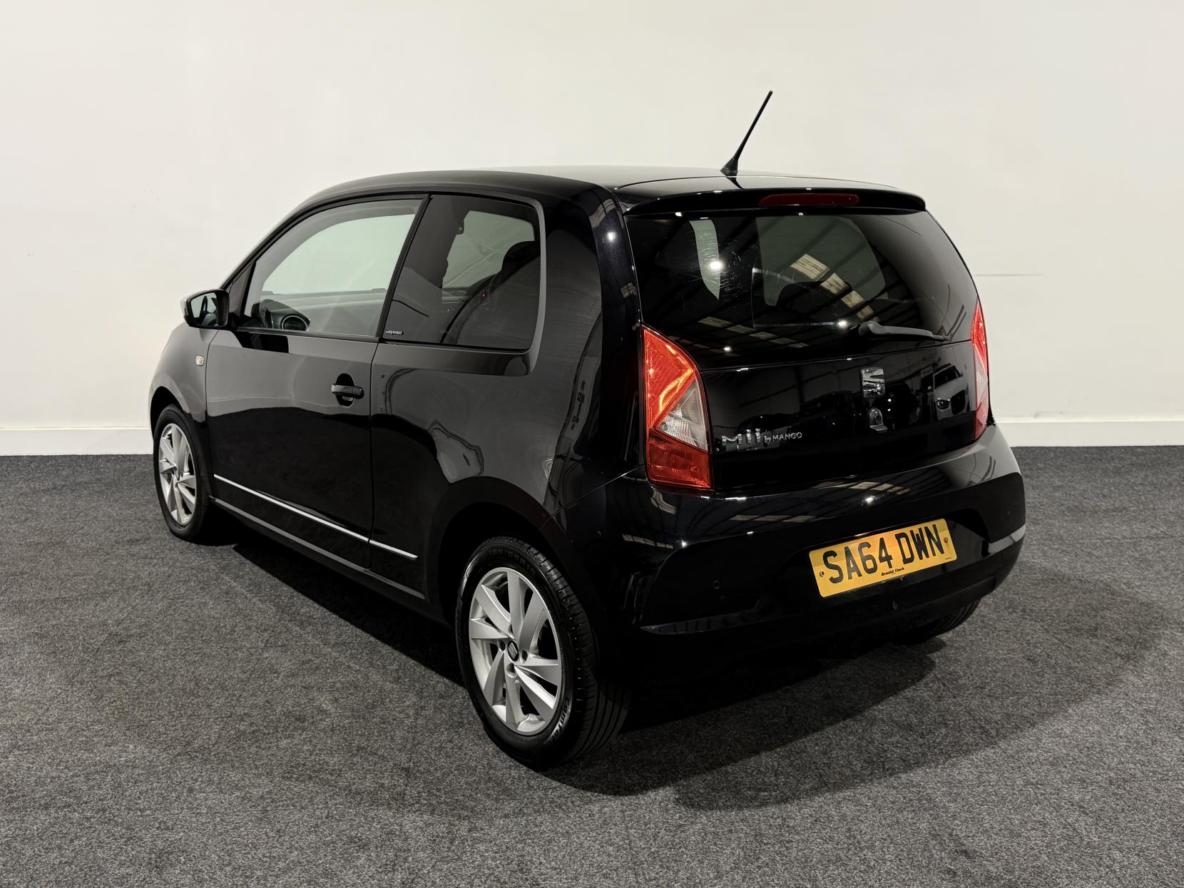 SEAT Mii 1.0 12v by MANGO Hatchback 3dr Petrol Manual Euro 5 (75 ps)