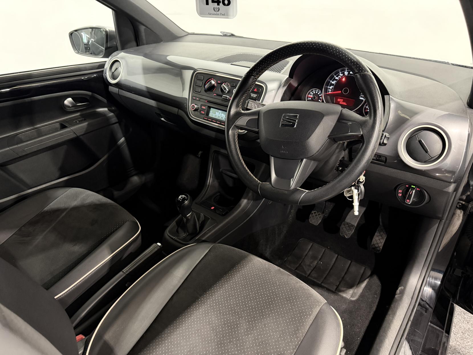 SEAT Mii 1.0 12v by MANGO Hatchback 3dr Petrol Manual Euro 5 (75 ps)