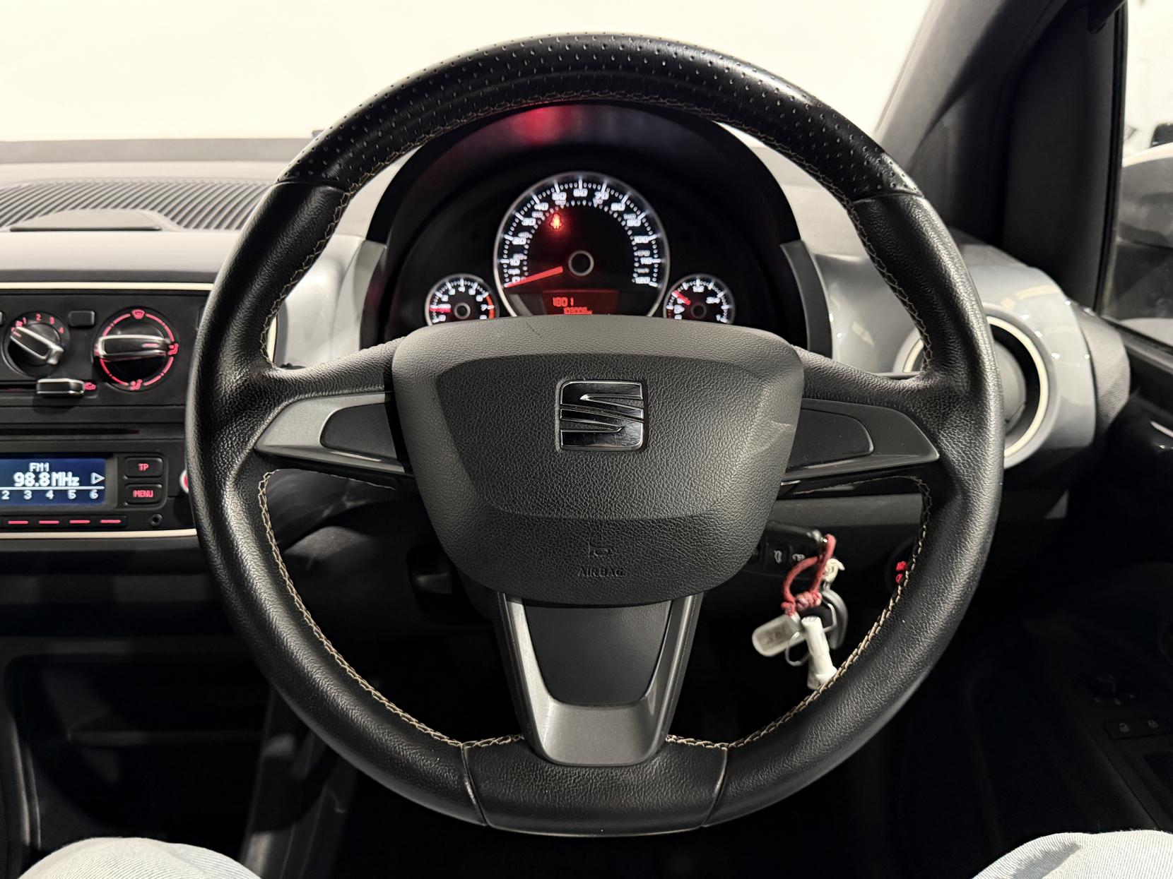 SEAT Mii 1.0 12v by MANGO Hatchback 3dr Petrol Manual Euro 5 (75 ps)