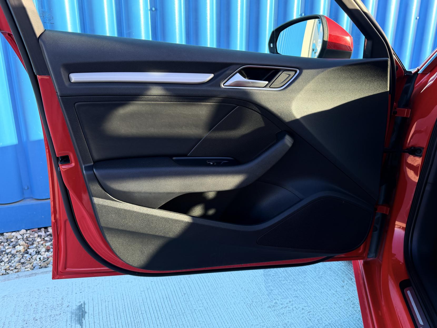 Audi A3 2.0 TDI S line Sportback 5dr Diesel Manual Euro 5 (s/s) (150 ps)