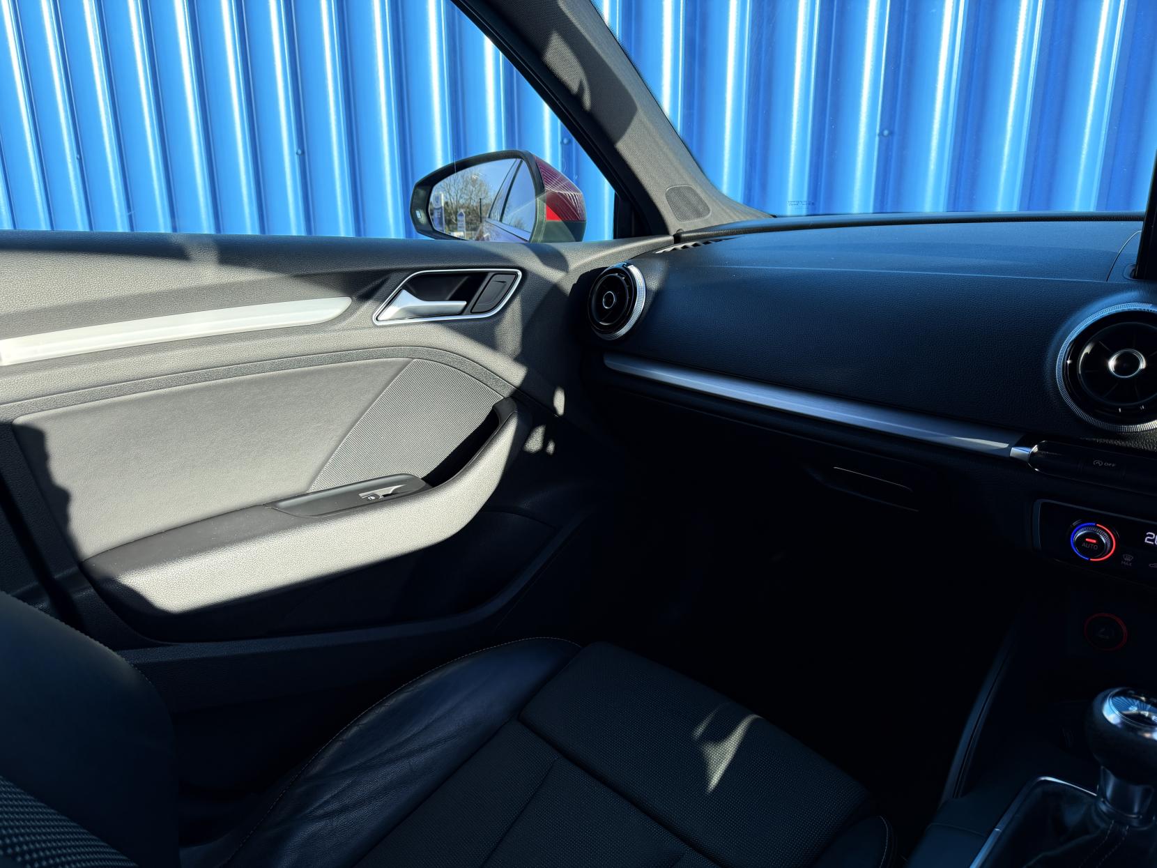 Audi A3 2.0 TDI S line Sportback 5dr Diesel Manual Euro 5 (s/s) (150 ps)