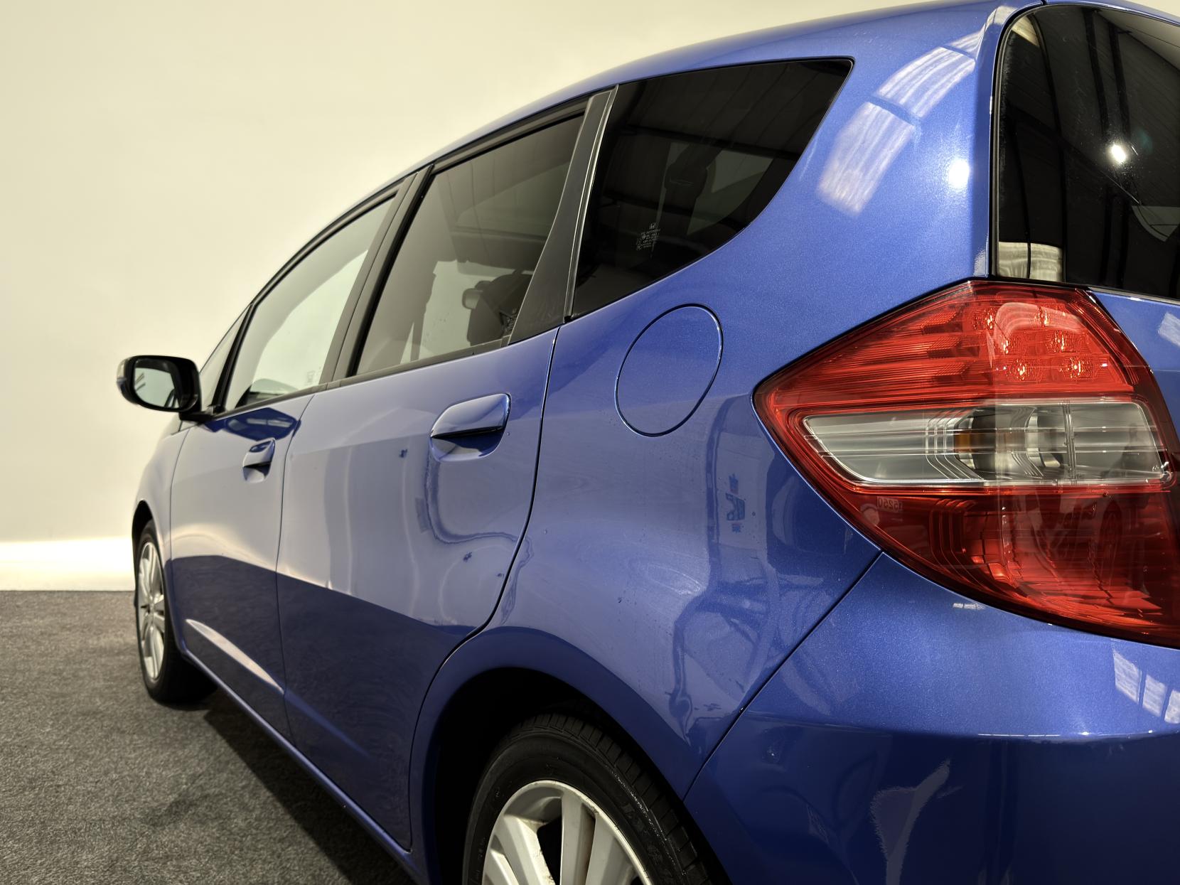 Honda Jazz 1.4 i-VTEC EX Hatchback 5dr Petrol Manual Euro 5 (99 ps)