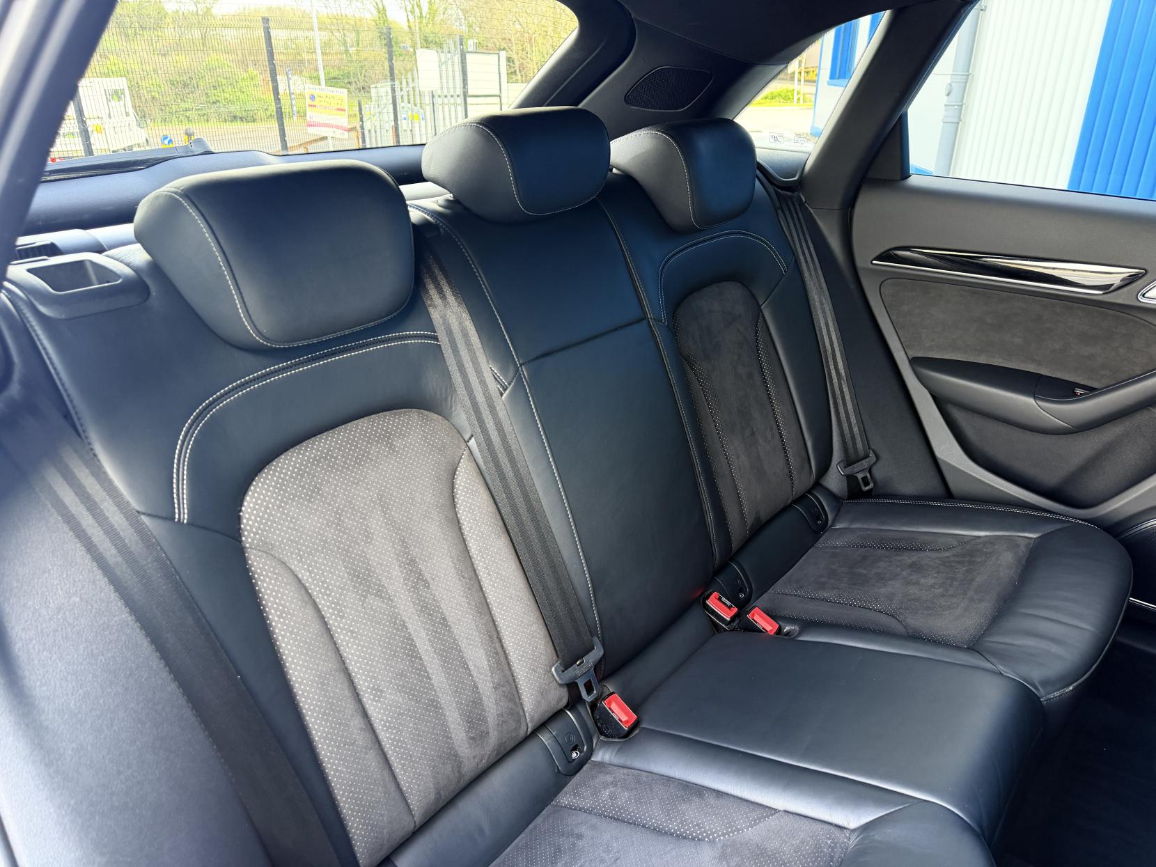 Audi Q3 2.0 TDI Black Edition SUV 5dr Diesel S Tronic quattro Euro 6 (s/s) (150 ps)