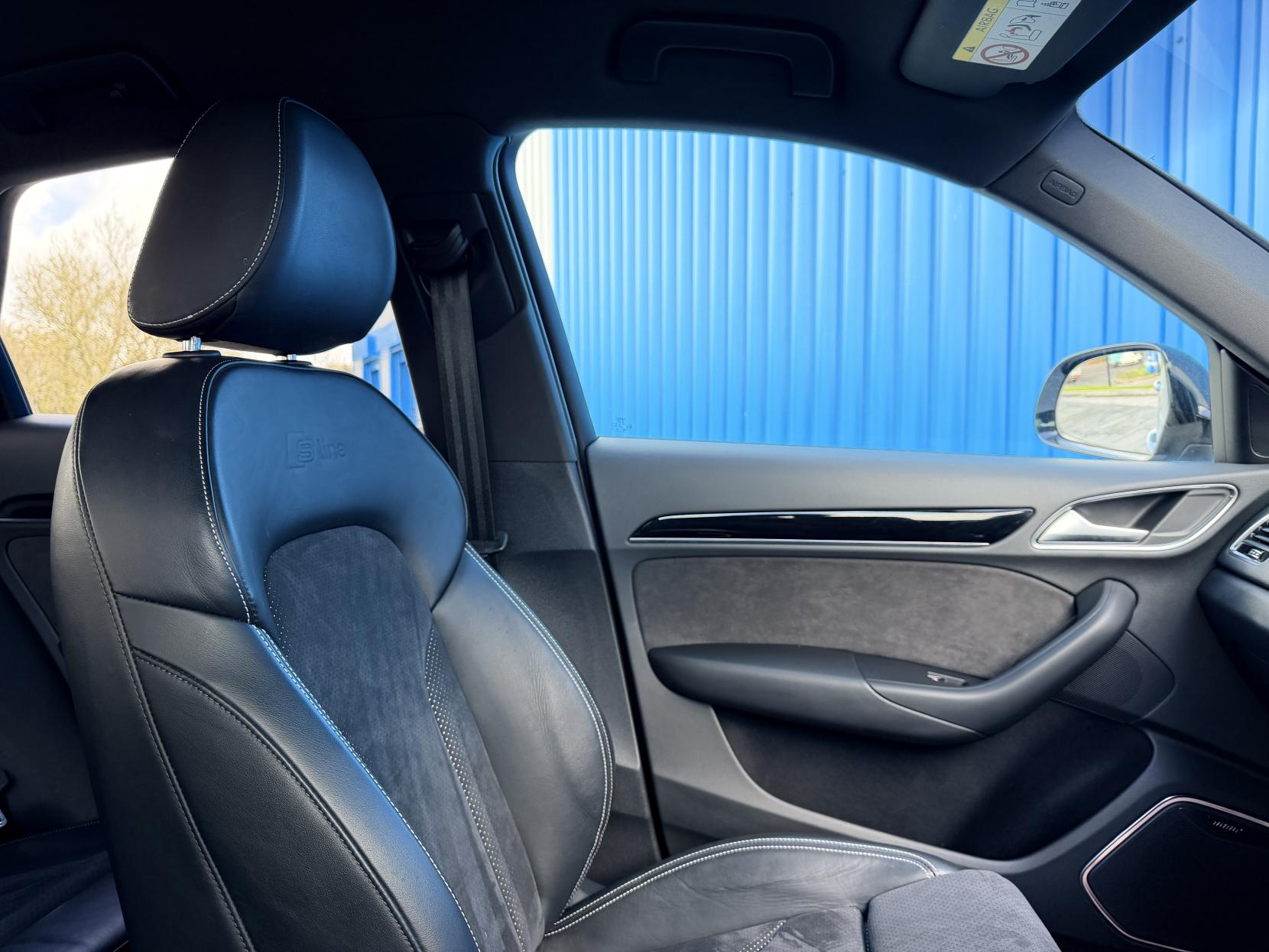 Audi Q3 2.0 TDI Black Edition SUV 5dr Diesel S Tronic quattro Euro 6 (s/s) (150 ps)