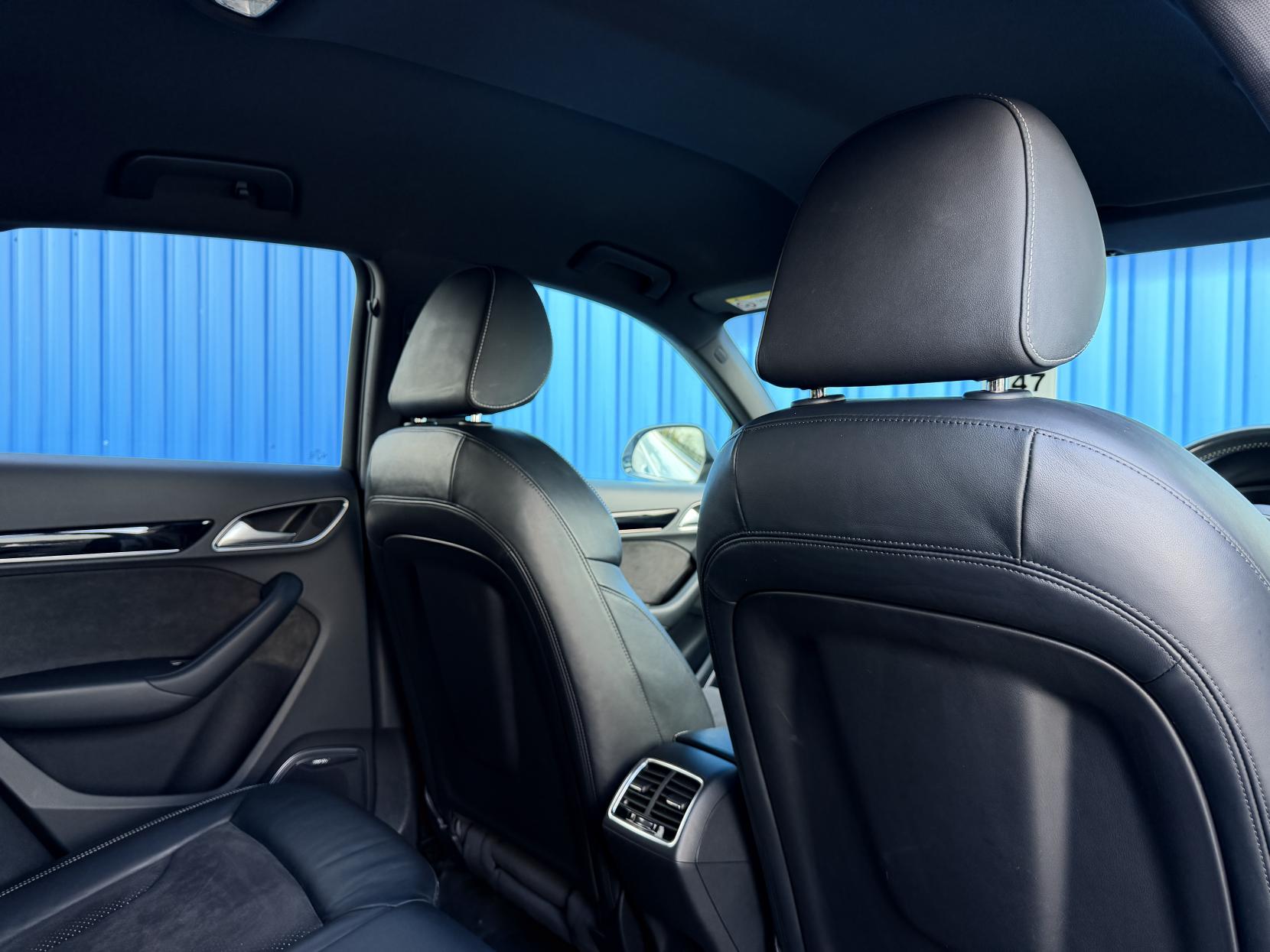 Audi Q3 2.0 TDI Black Edition SUV 5dr Diesel S Tronic quattro Euro 6 (s/s) (150 ps)