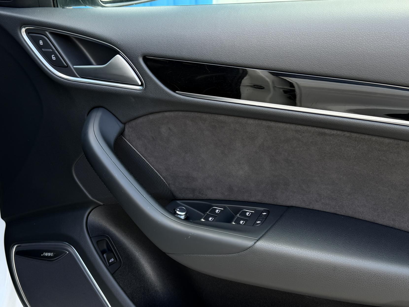 Audi Q3 2.0 TDI Black Edition SUV 5dr Diesel S Tronic quattro Euro 6 (s/s) (150 ps)