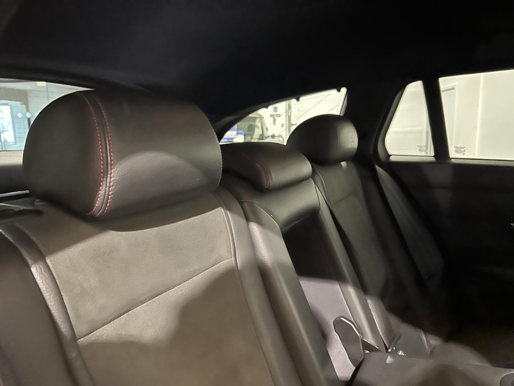 Jaguar XF 2.2d R-Sport Sportbrake 5dr Diesel Auto Euro 5 (s/s) (200 ps)