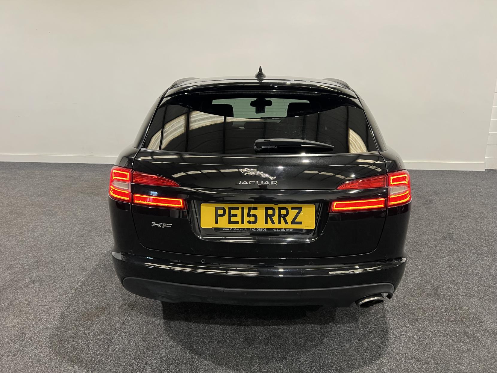 Jaguar XF 2.2d R-Sport Sportbrake 5dr Diesel Auto Euro 5 (s/s) (200 ps)