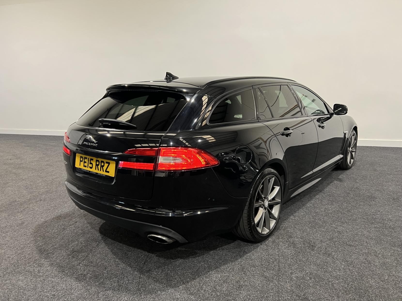 Jaguar XF 2.2d R-Sport Sportbrake 5dr Diesel Auto Euro 5 (s/s) (200 ps)
