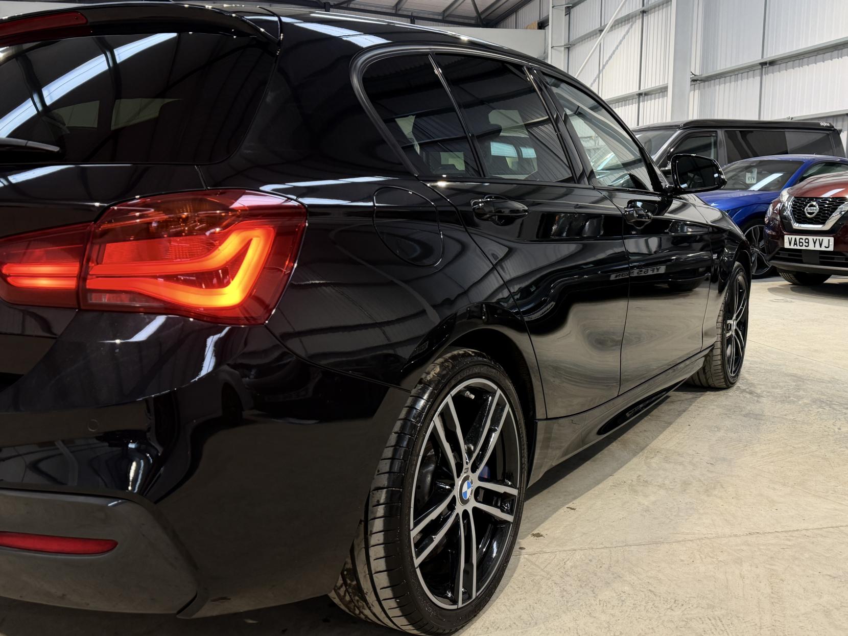 BMW 1 Series 2.0 118d M Sport Shadow Edition Hatchback 5dr Diesel Auto Euro 6 (s/s) (150 ps)