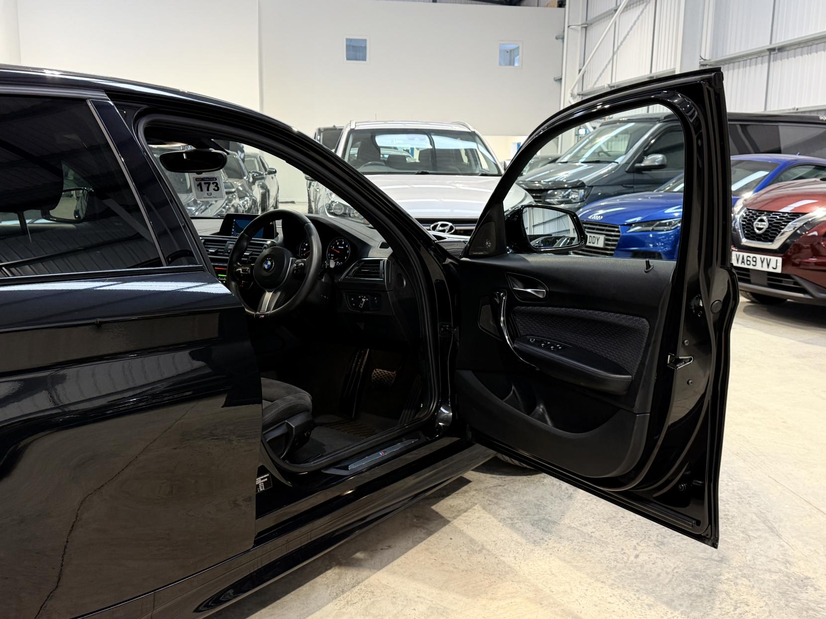 BMW 1 Series 2.0 118d M Sport Shadow Edition Hatchback 5dr Diesel Auto Euro 6 (s/s) (150 ps)