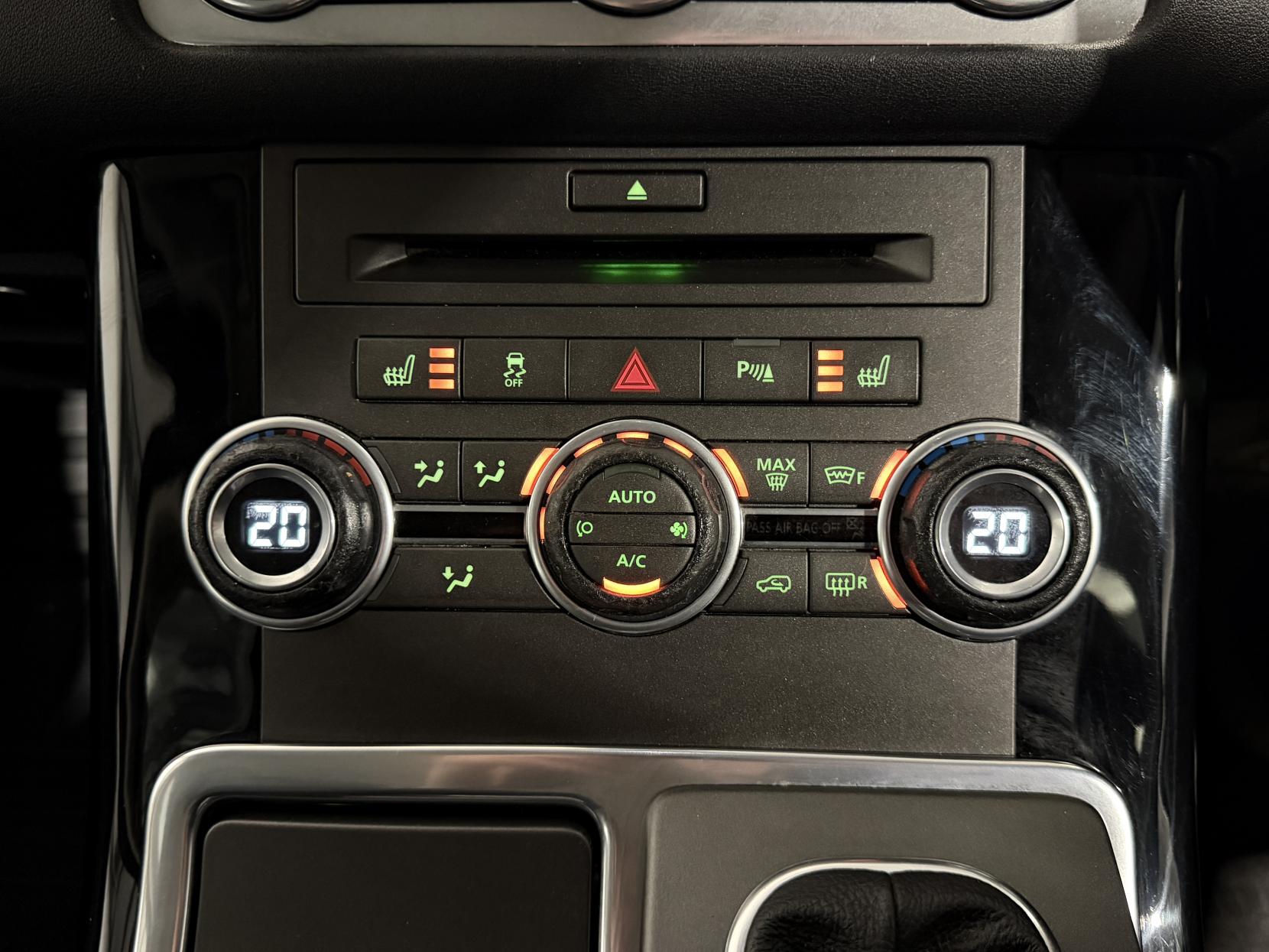Land Rover Range Rover Sport 3.0 TD V6 HSE SUV 5dr Diesel CommandShift 4WD Euro 5 (245 ps)