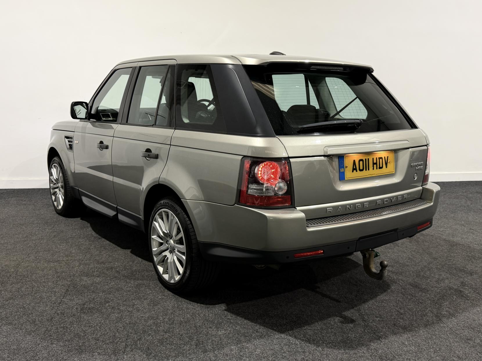 Land Rover Range Rover Sport 3.0 TD V6 HSE SUV 5dr Diesel CommandShift 4WD Euro 5 (245 ps)