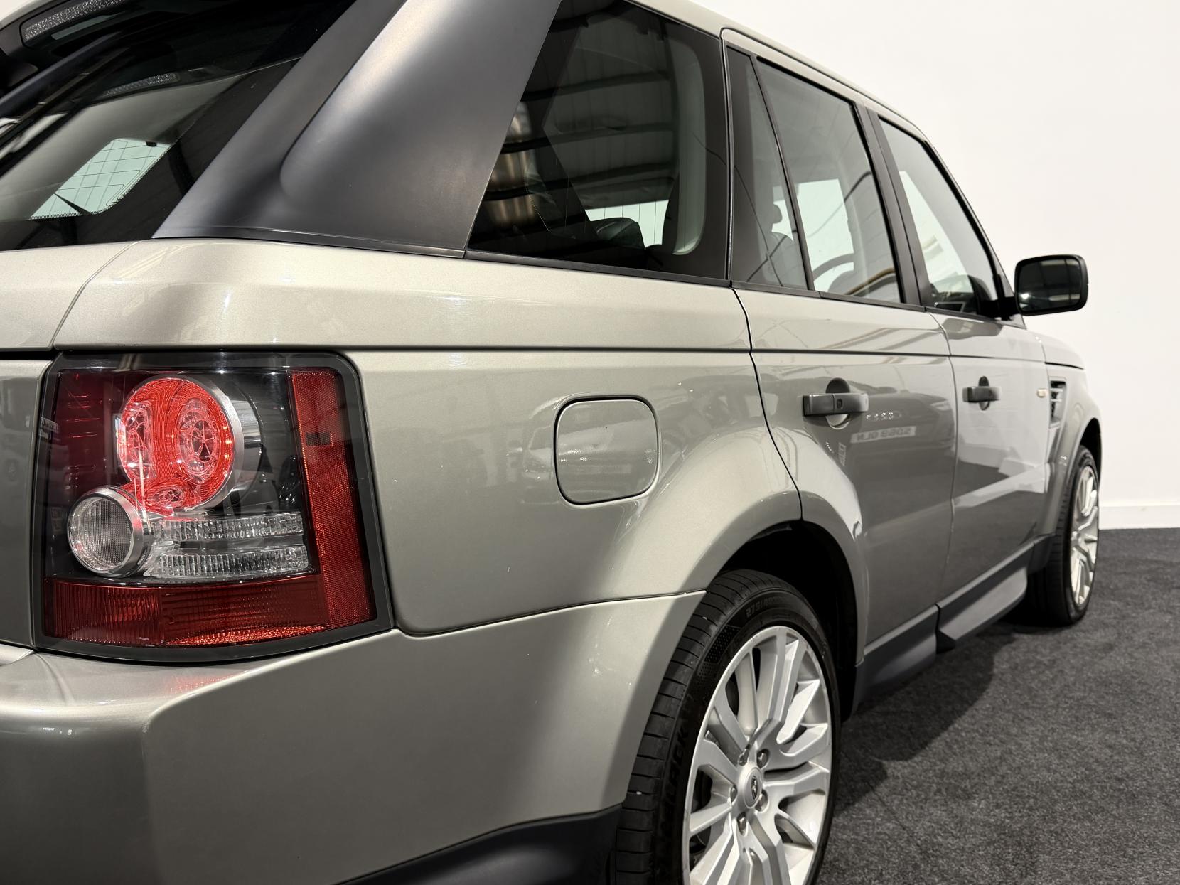 Land Rover Range Rover Sport 3.0 TD V6 HSE SUV 5dr Diesel CommandShift 4WD Euro 5 (245 ps)