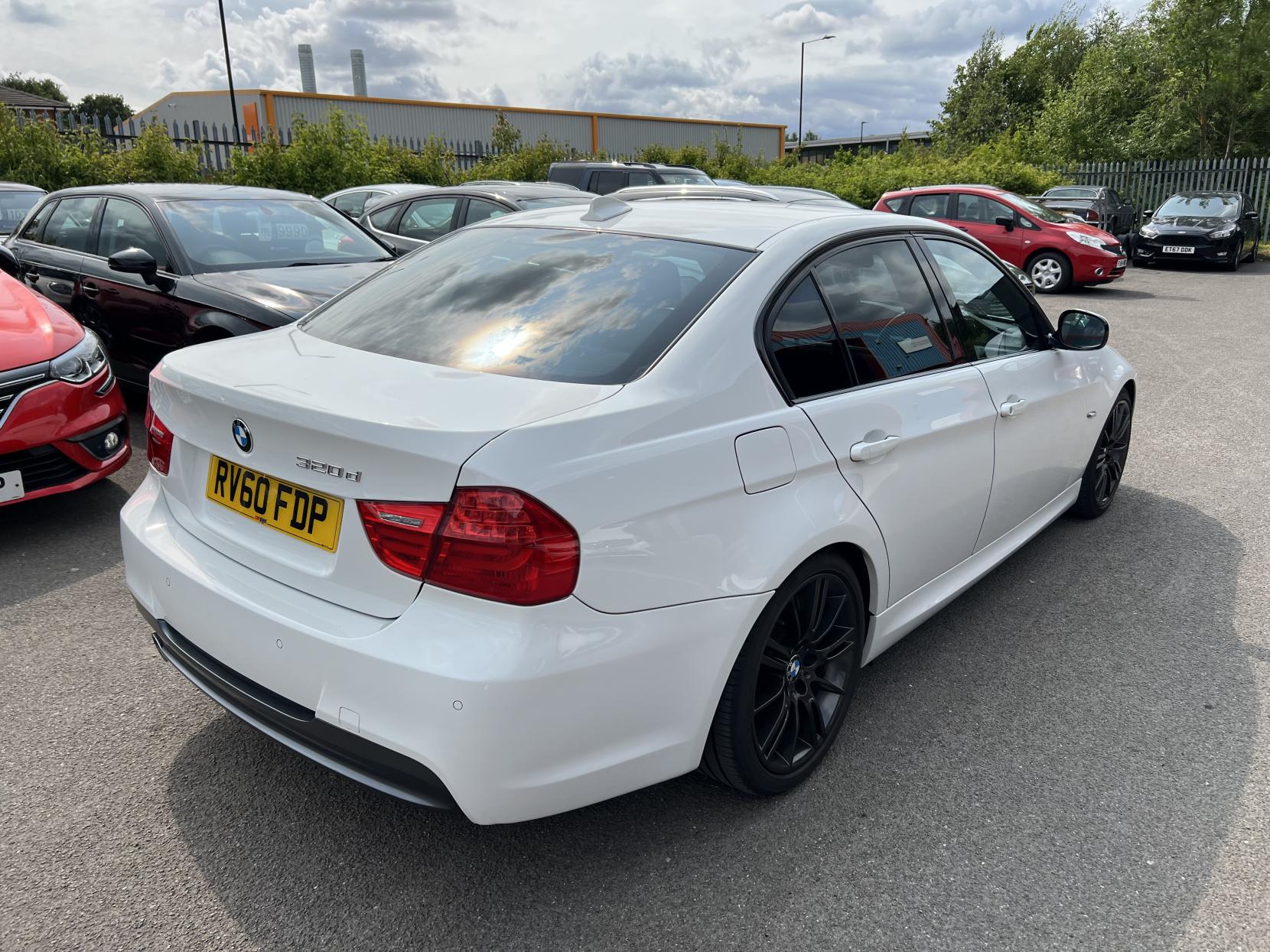 BMW 3 Series 2.0 320d M Sport Business Edition Saloon 4dr Diesel Manual Euro 5 (184 ps)