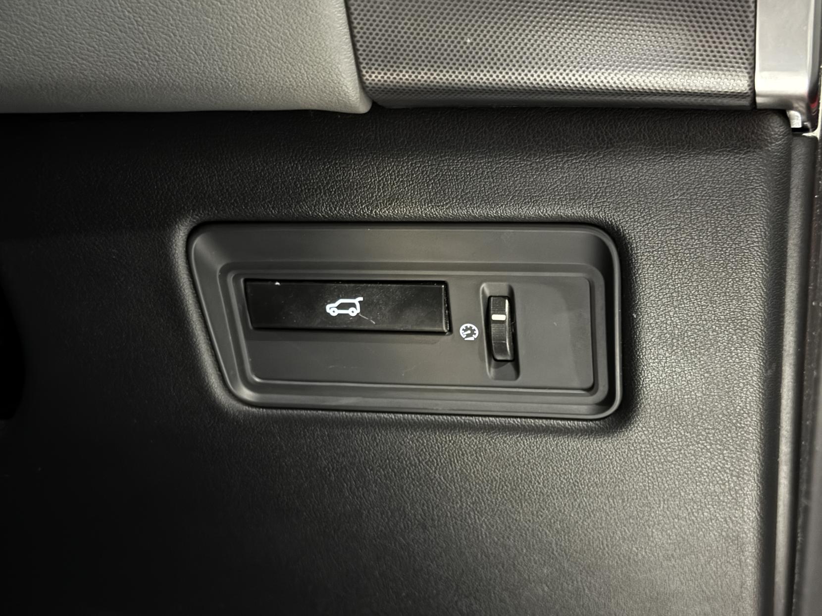 Land Rover Range Rover Sport 3.0 SD V6 HSE Dynamic SUV 5dr Diesel Auto 4WD Euro 5 (s/s) (292 ps)