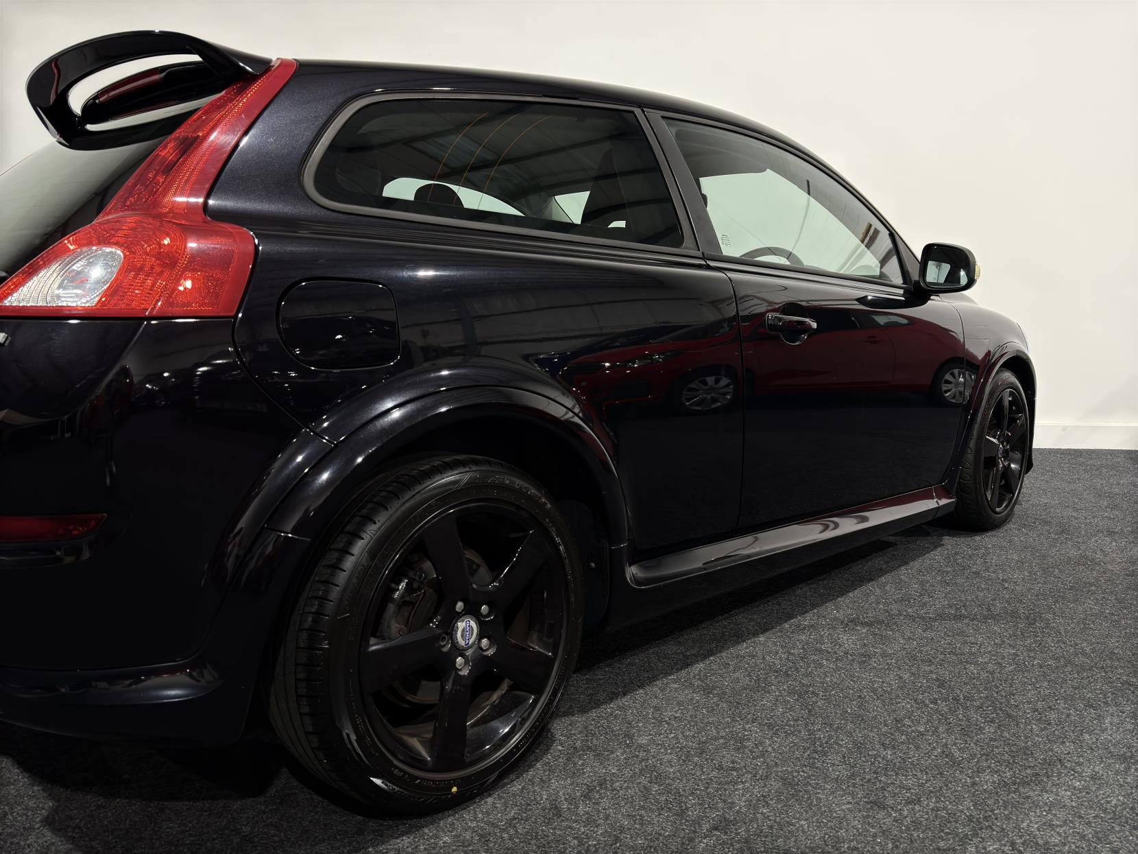 Volvo C30 2.0 R-Design Sports Coupe 3dr Petrol Manual Euro 5 (145 ps)