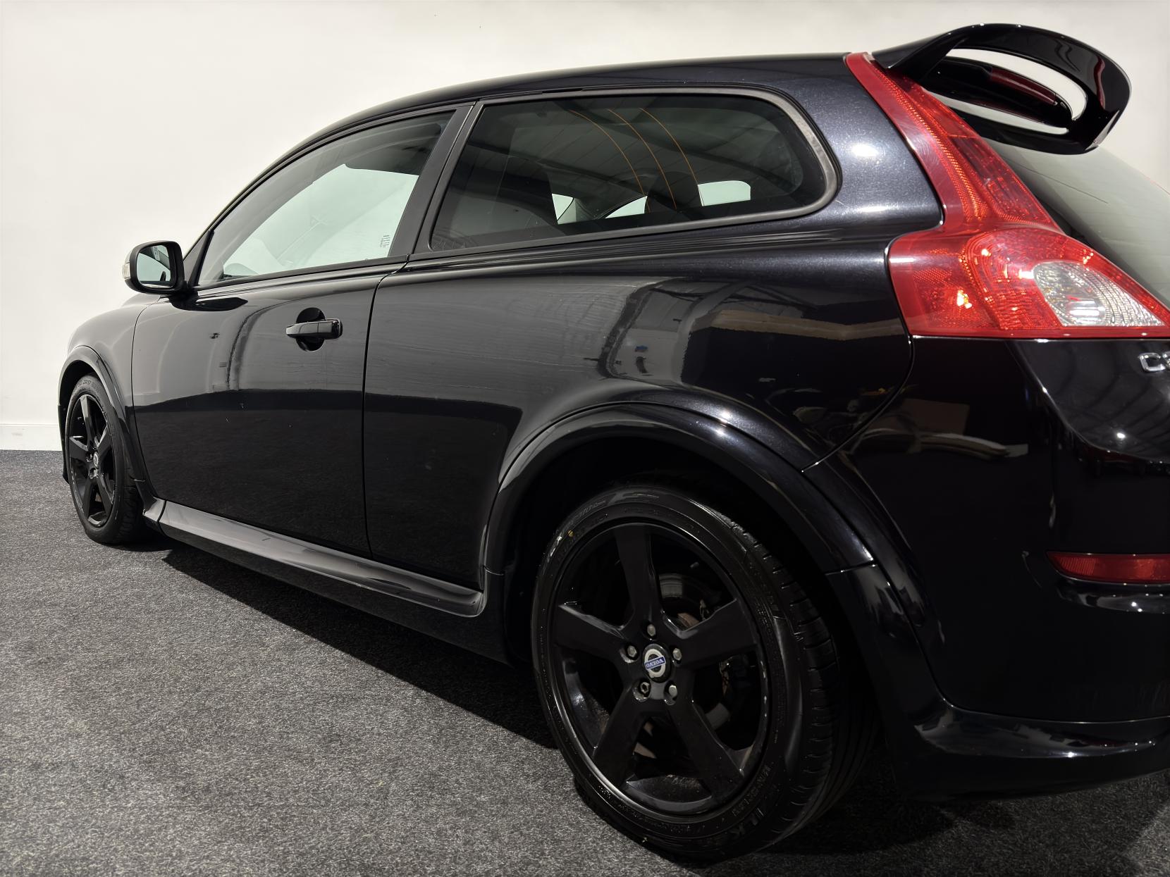 Volvo C30 2.0 R-Design Sports Coupe 3dr Petrol Manual Euro 5 (145 ps)