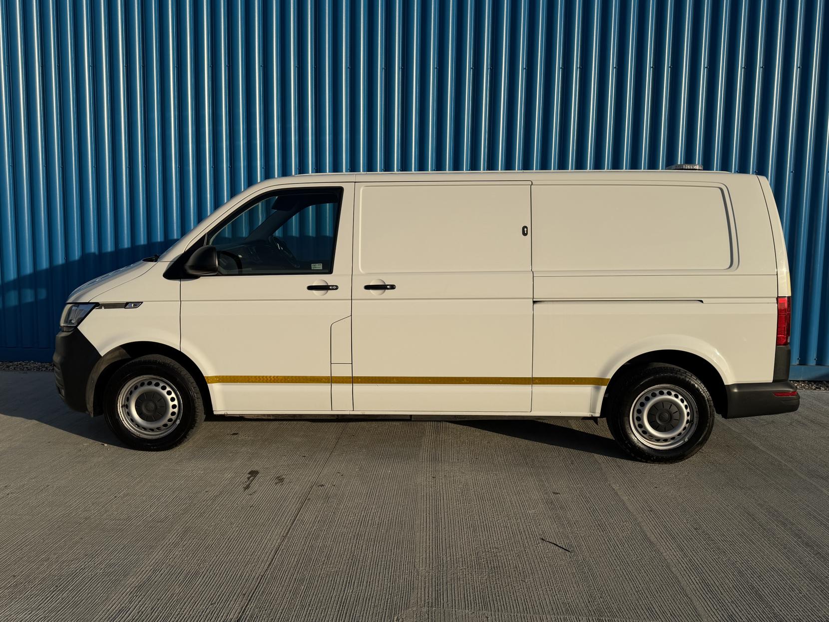 Volkswagen Transporter 2.0 TDI T32 Startline Panel Van 5dr Diesel Manual FWD LWB Euro 6 (s/s) (150 ps)