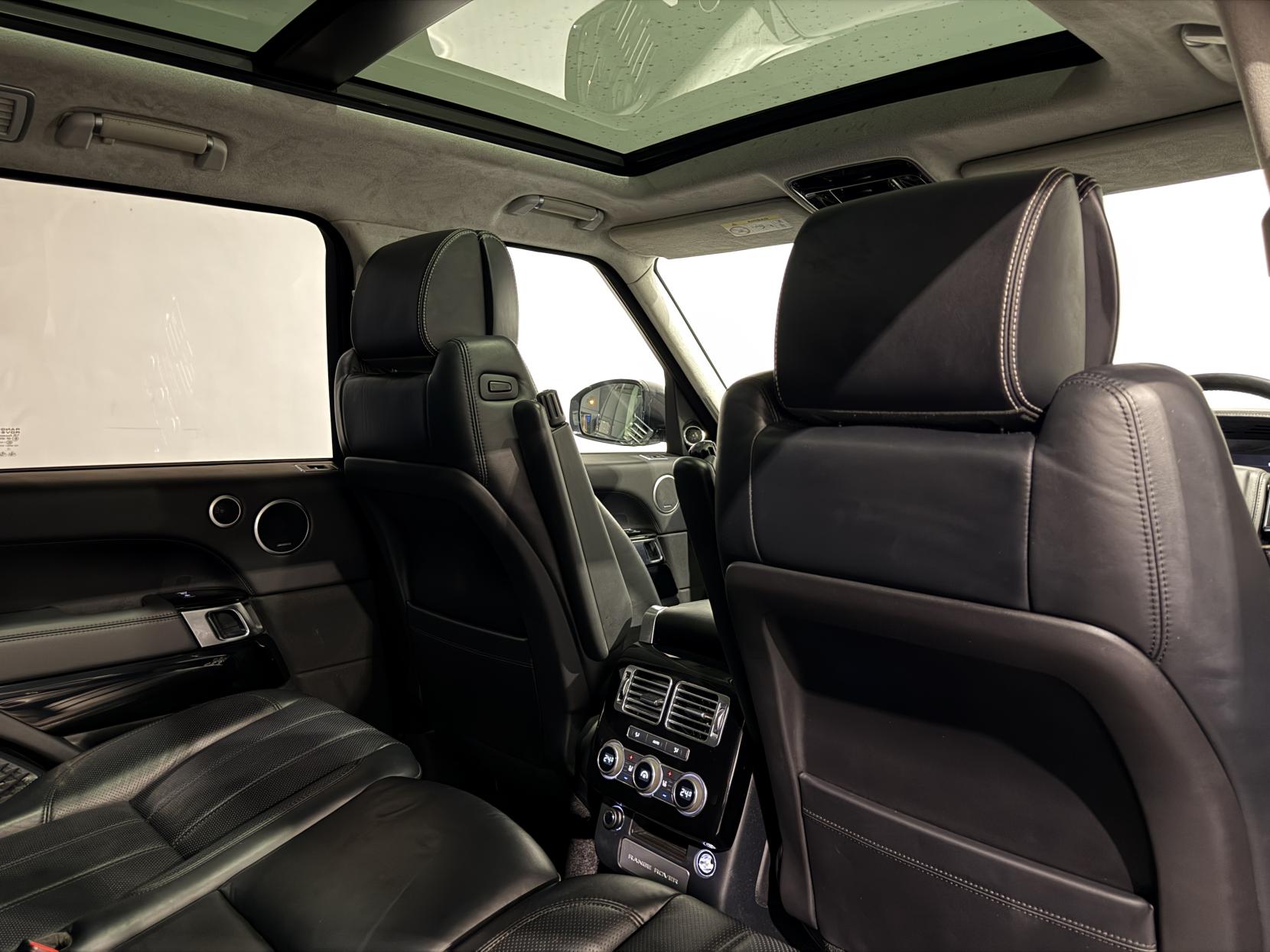 Land Rover Range Rover 3.0 TD V6 Autobiography SUV 5dr Diesel Auto 4WD Euro 6 (s/s) (258 ps)