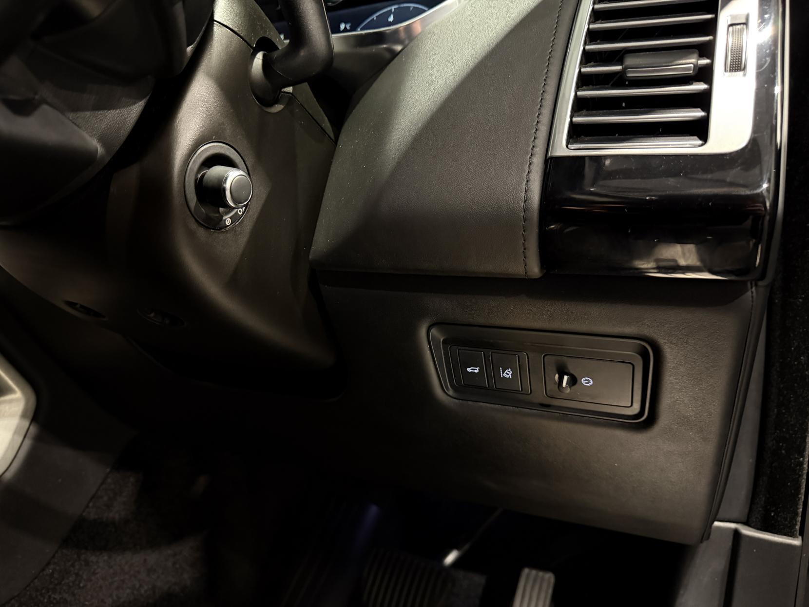 Land Rover Range Rover 3.0 TD V6 Autobiography SUV 5dr Diesel Auto 4WD Euro 6 (s/s) (258 ps)