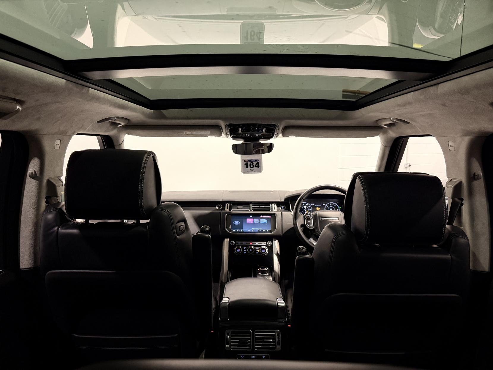 Land Rover Range Rover 3.0 TD V6 Autobiography SUV 5dr Diesel Auto 4WD Euro 6 (s/s) (258 ps)