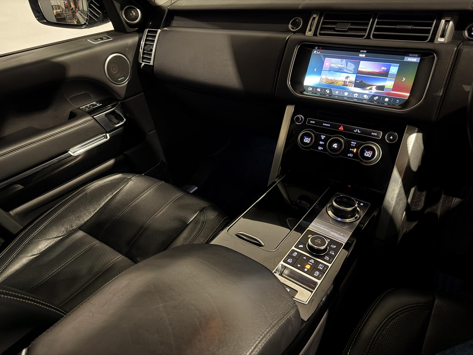 Land Rover Range Rover 3.0 TD V6 Autobiography SUV 5dr Diesel Auto 4WD Euro 6 (s/s) (258 ps)