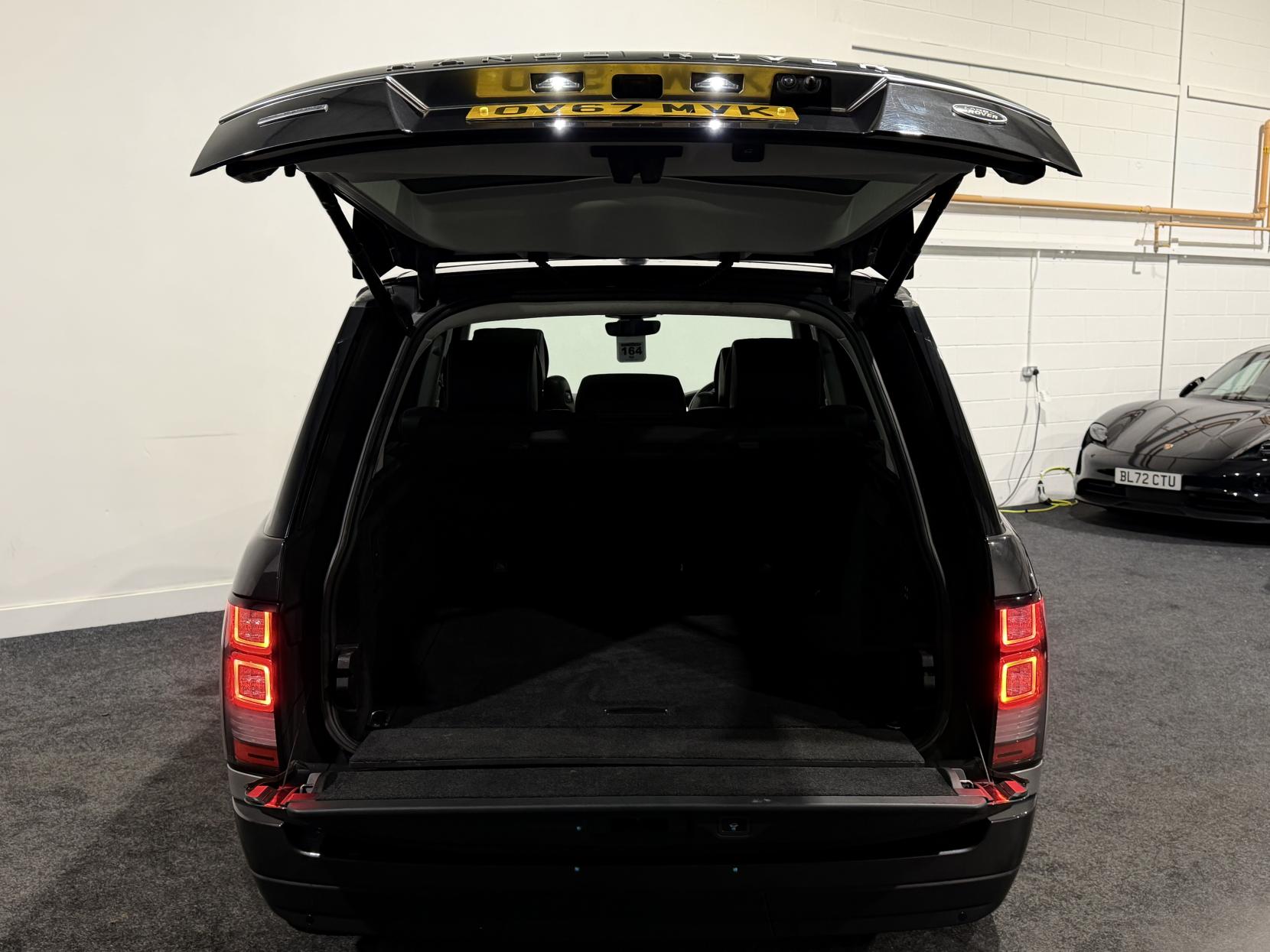 Land Rover Range Rover 3.0 TD V6 Autobiography SUV 5dr Diesel Auto 4WD Euro 6 (s/s) (258 ps)