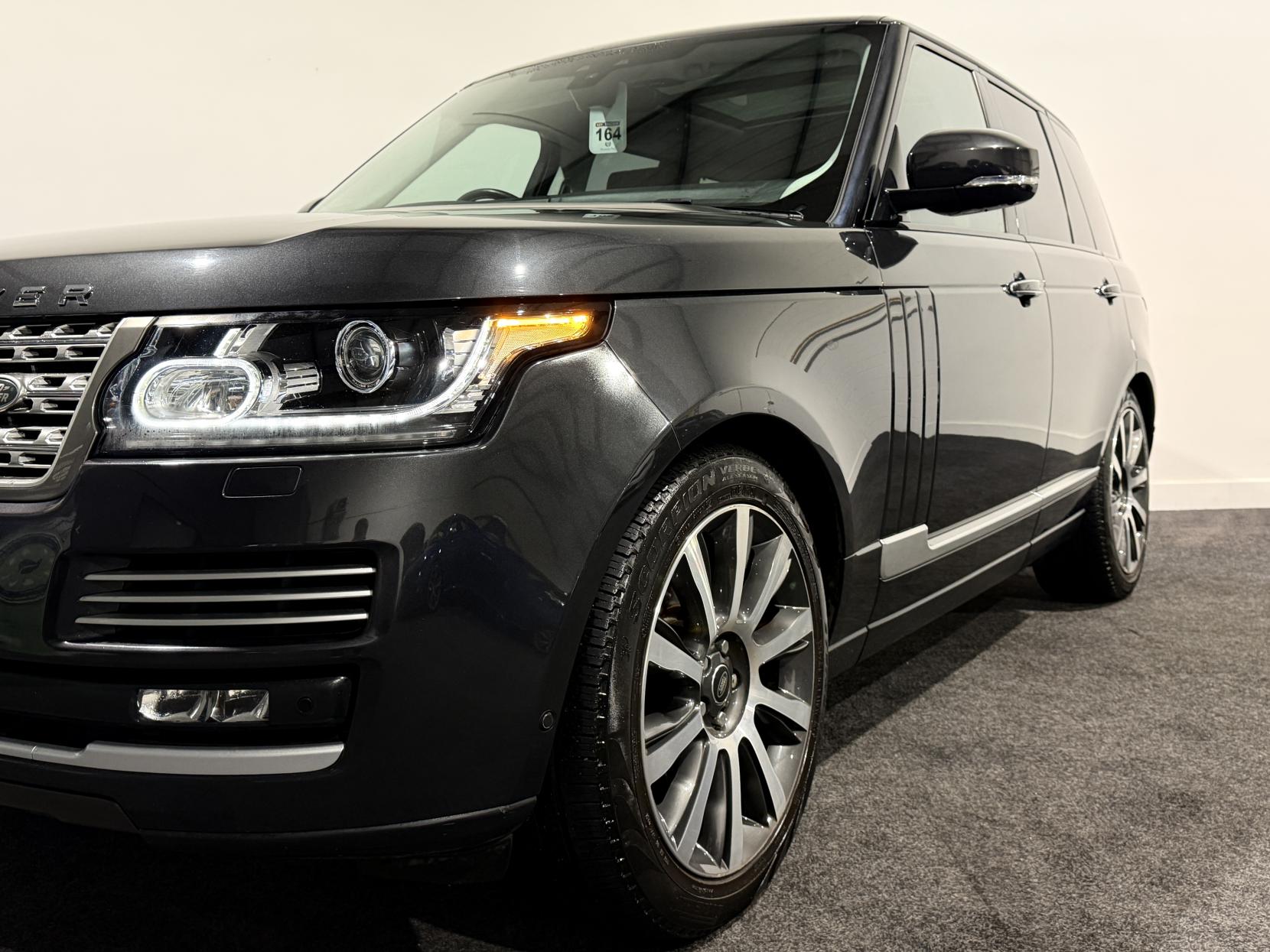 Land Rover Range Rover 3.0 TD V6 Autobiography SUV 5dr Diesel Auto 4WD Euro 6 (s/s) (258 ps)