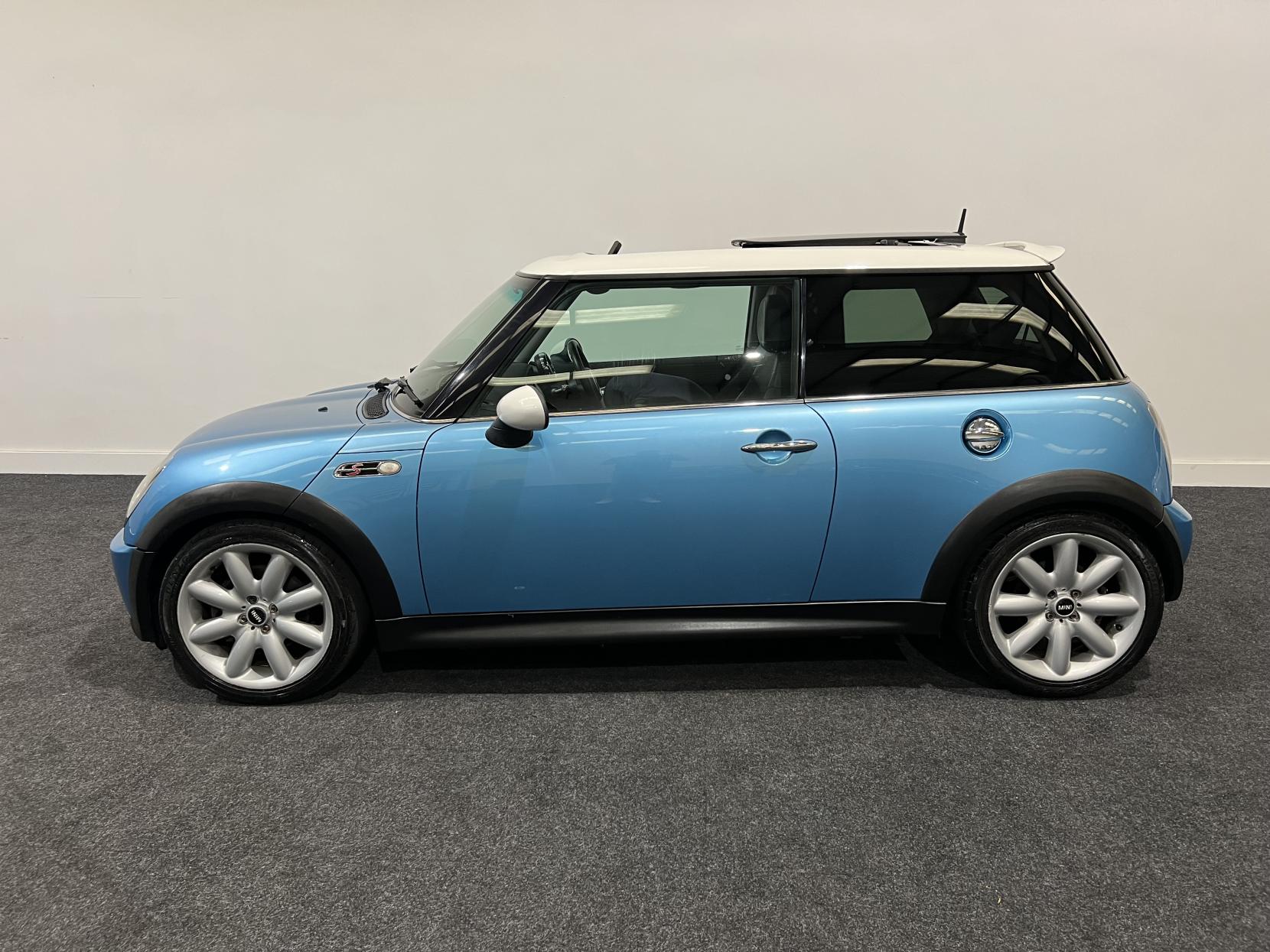 MINI Hatch 1.6 Cooper S Hatchback 3dr Petrol Manual Euro 4 (163 bhp)