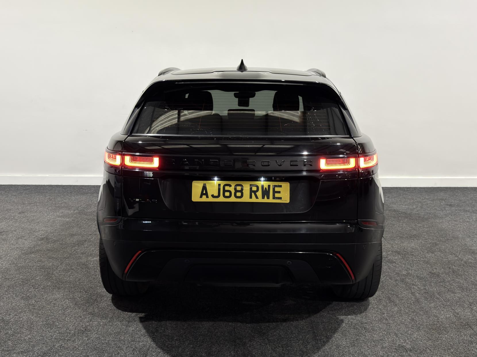 Land Rover Range Rover Velar 2.0 D180 SUV 5dr Diesel Auto 4WD Euro 6 (s/s) (180 ps)