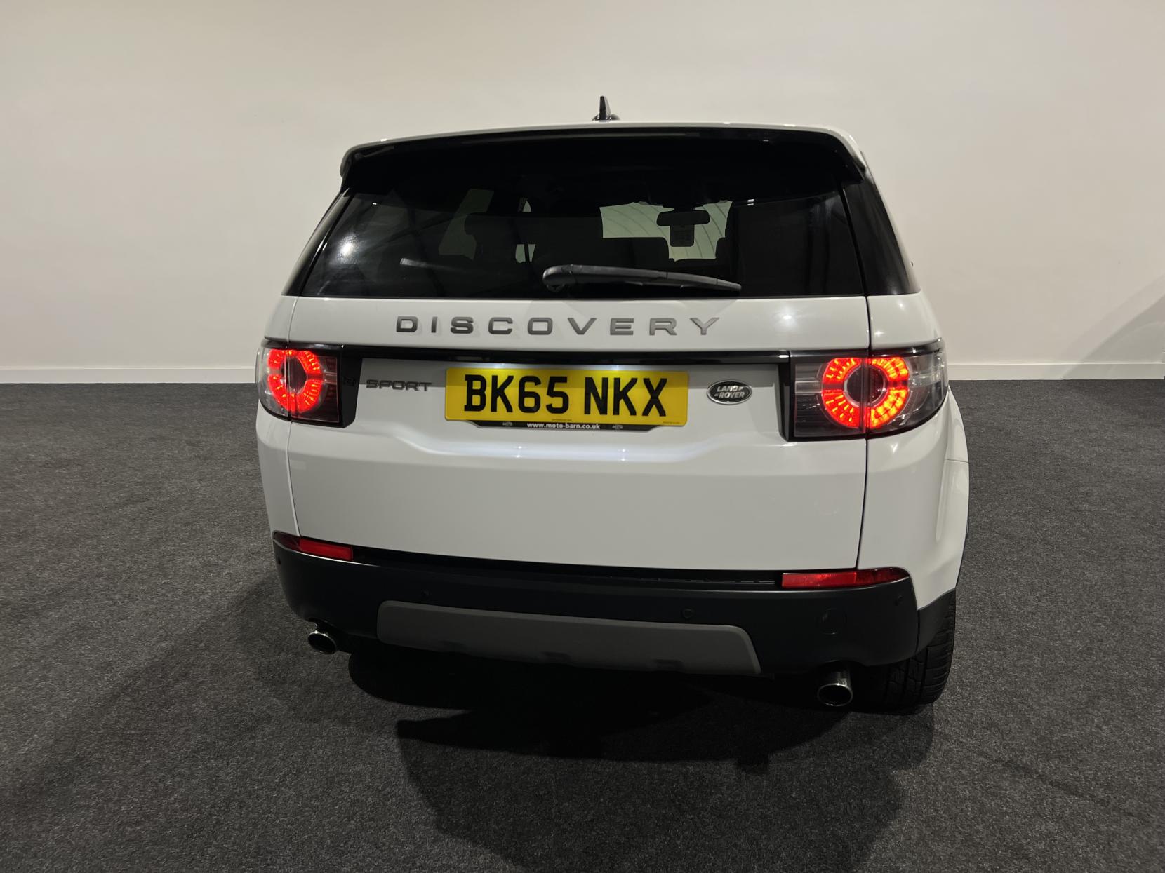Land Rover Discovery Sport 2.0 TD4 SE Tech SUV 5dr Diesel Manual 4WD Euro 6 (s/s) (180 ps)