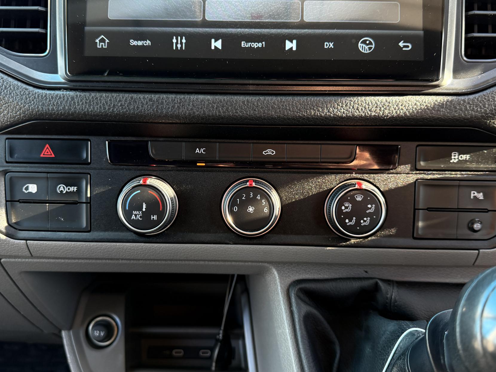 Volkswagen Crafter 2.0 TDI CR35 Trendline Panel Van 5dr Diesel Manual FWD MWB Euro 6 (s/s) (140 ps)