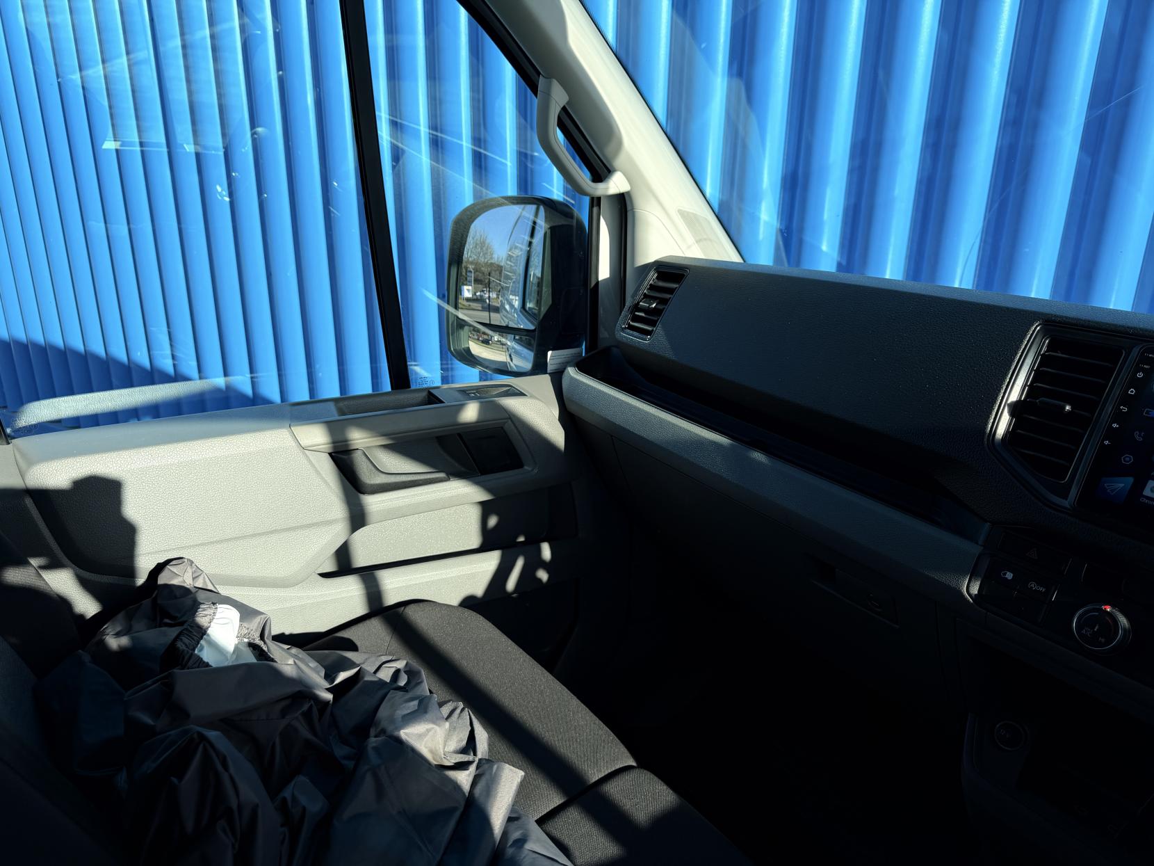 Volkswagen Crafter 2.0 TDI CR35 Trendline Panel Van 5dr Diesel Manual FWD MWB Euro 6 (s/s) (140 ps)