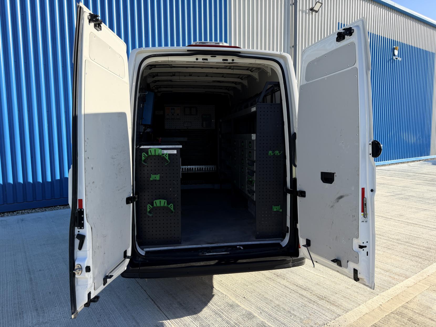 Volkswagen Crafter 2.0 TDI CR35 Trendline Panel Van 5dr Diesel Manual FWD MWB Euro 6 (s/s) (140 ps)