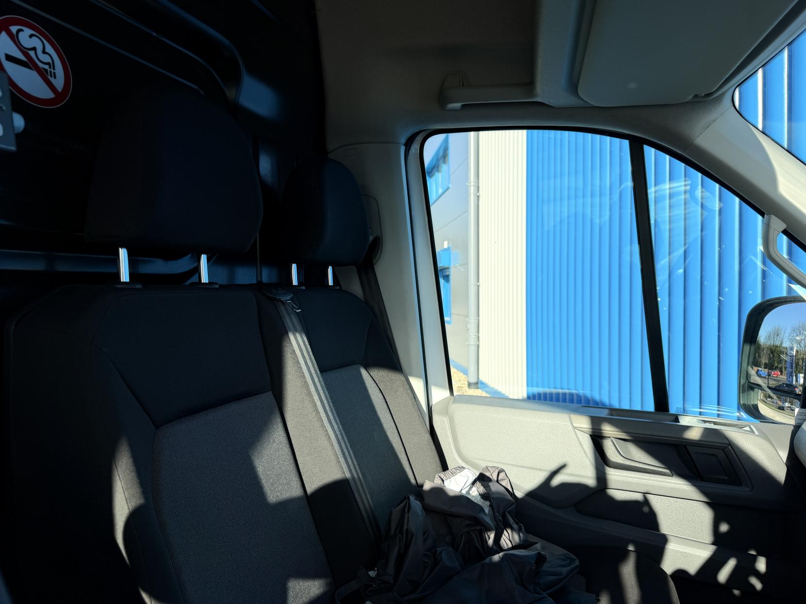 Volkswagen Crafter 2.0 TDI CR35 Trendline Panel Van 5dr Diesel Manual FWD MWB Euro 6 (s/s) (140 ps)