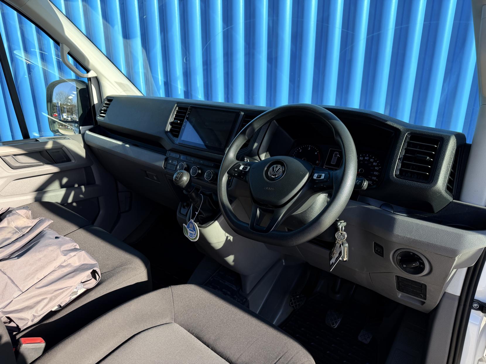 Volkswagen Crafter 2.0 TDI CR35 Trendline Panel Van 5dr Diesel Manual FWD MWB Euro 6 (s/s) (140 ps)