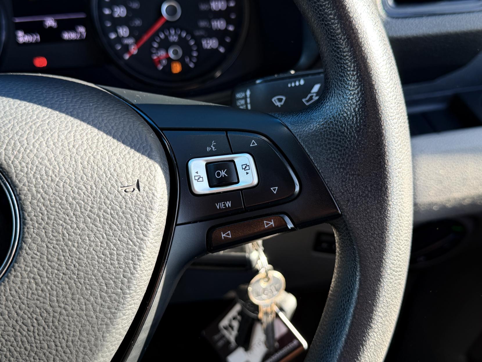 Volkswagen Crafter 2.0 TDI CR35 Trendline Panel Van 5dr Diesel Manual FWD MWB Euro 6 (s/s) (140 ps)