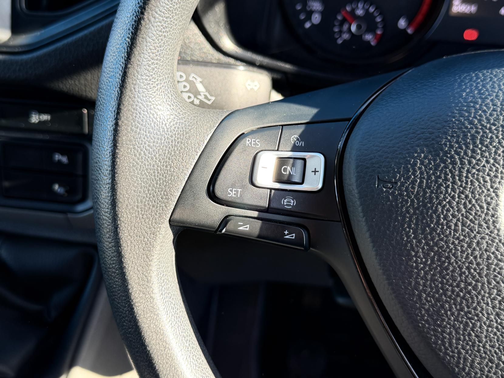 Volkswagen Crafter 2.0 TDI CR35 Trendline Panel Van 5dr Diesel Manual FWD MWB Euro 6 (s/s) (140 ps)