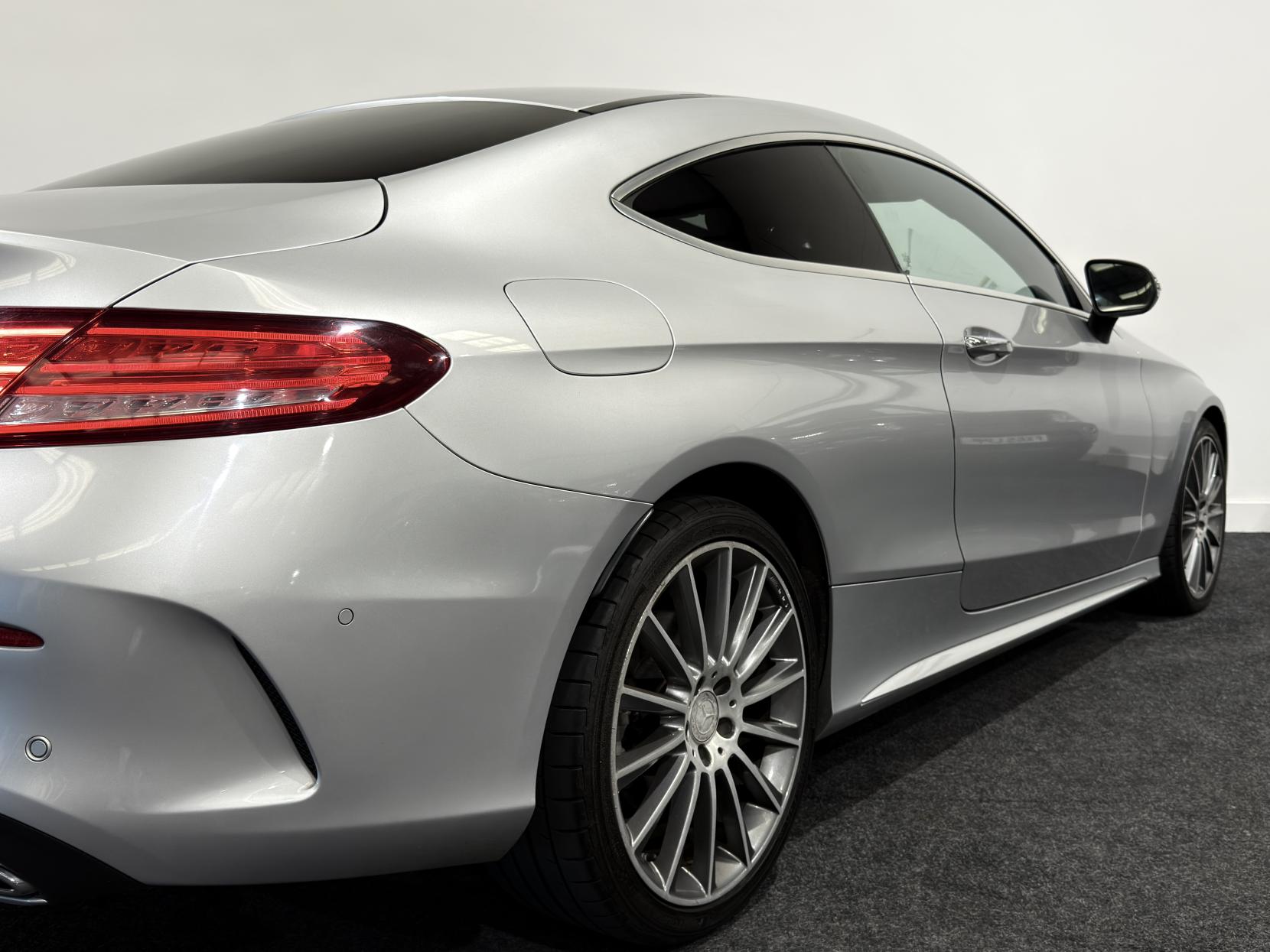 Mercedes-Benz C Class 2.1 C220d AMG Line (Premium) Coupe 2dr Diesel G-Tronic+ Euro 6 (s/s) (170 ps)