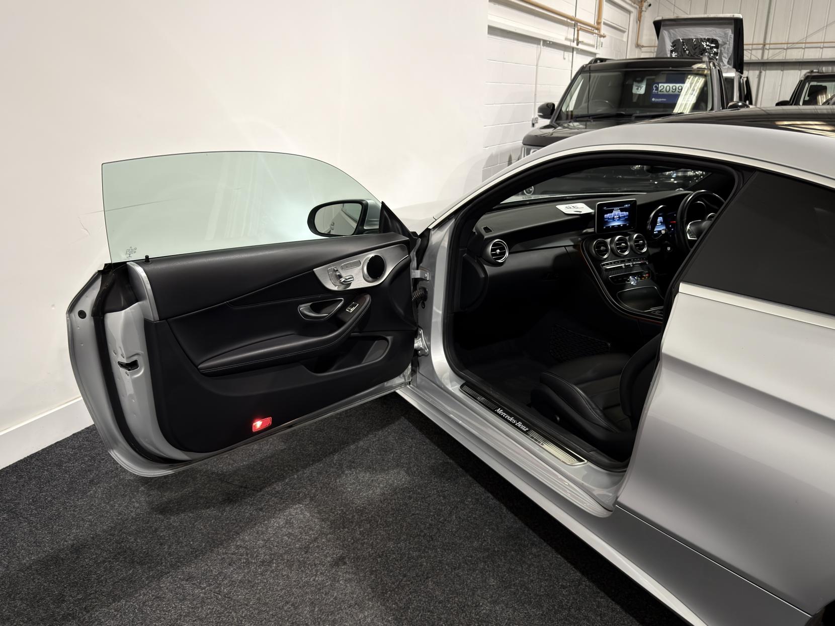 Mercedes-Benz C Class 2.1 C220d AMG Line (Premium) Coupe 2dr Diesel G-Tronic+ Euro 6 (s/s) (170 ps)