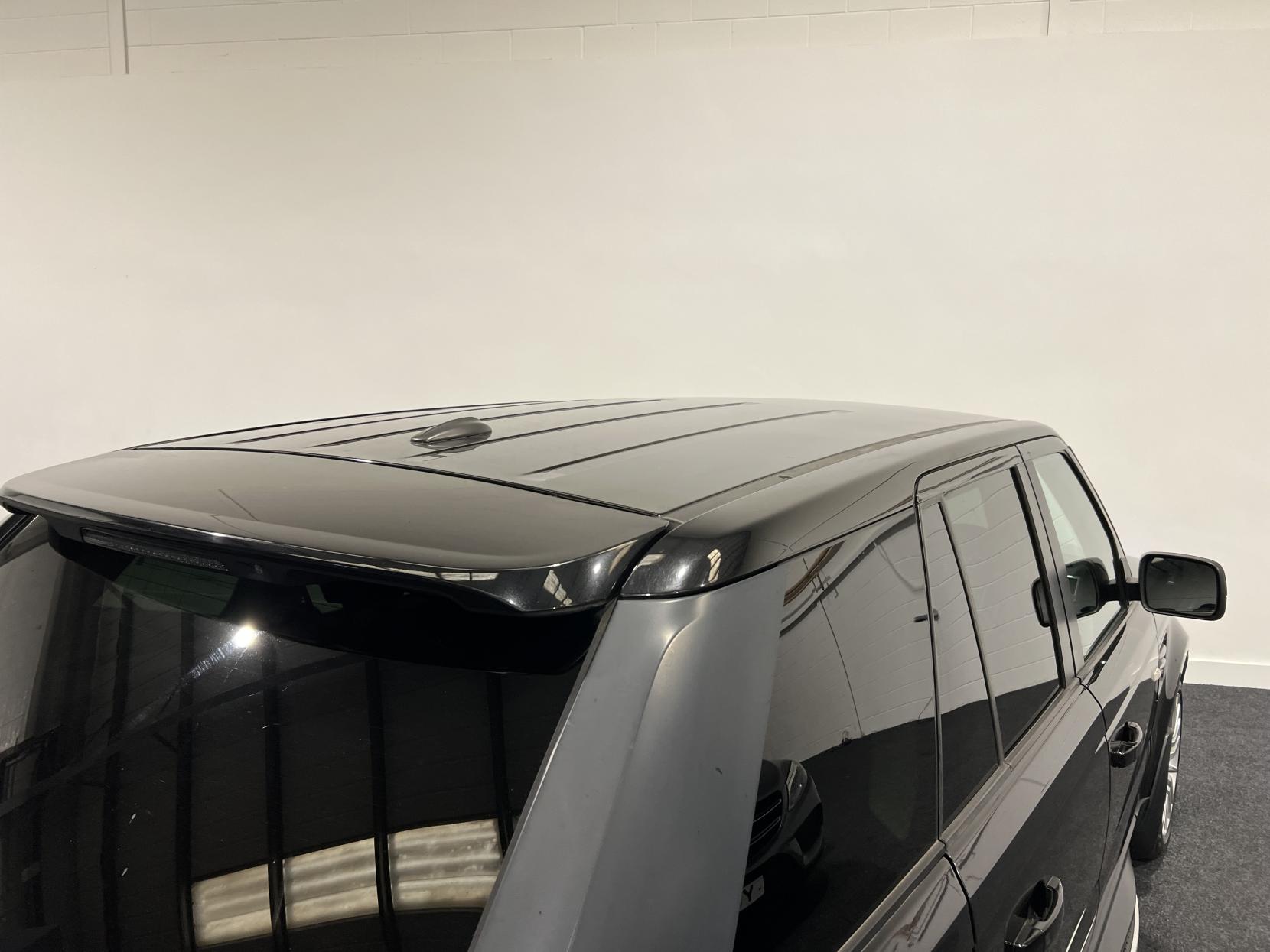 Land Rover Range Rover Sport 3.0 SD V6 HSE SUV 5dr Diesel Auto 4WD Euro 5 (255 bhp)