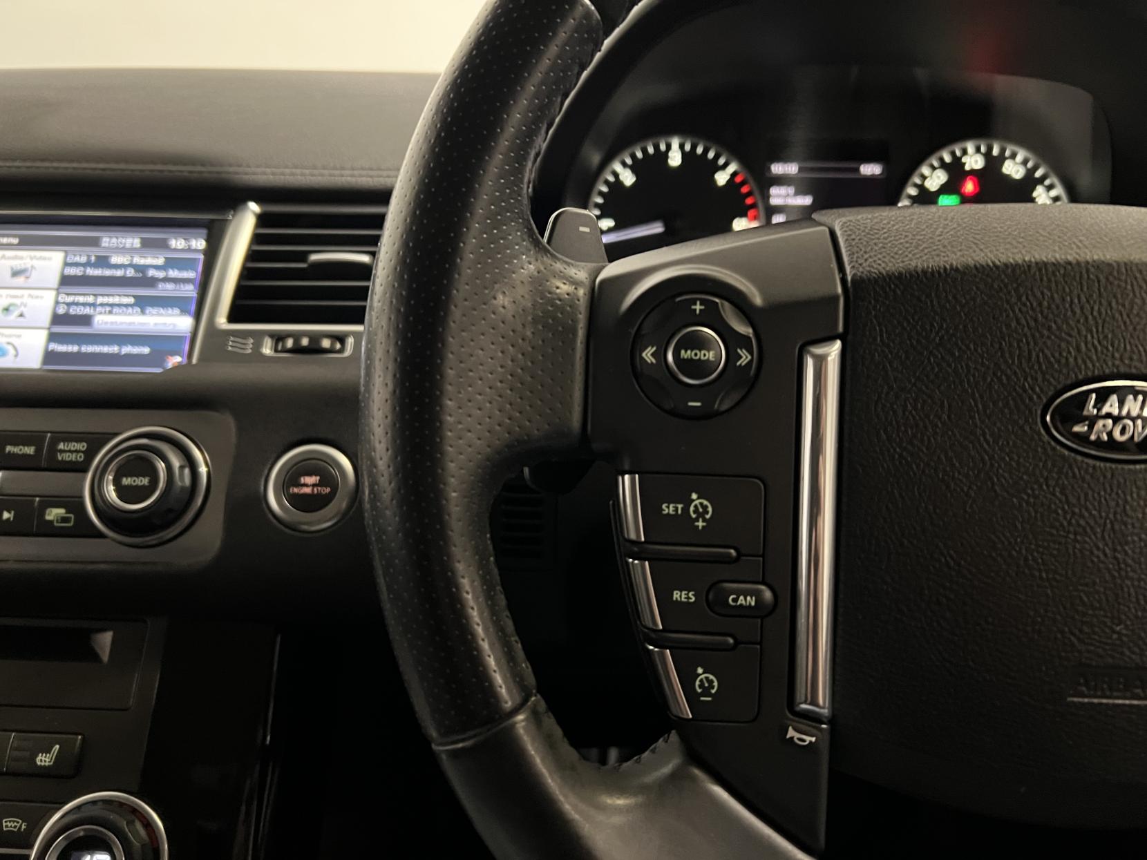 Land Rover Range Rover Sport 3.0 SD V6 HSE SUV 5dr Diesel Auto 4WD Euro 5 (255 bhp)