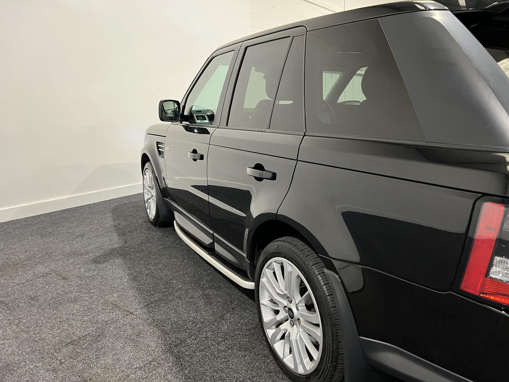 Land Rover Range Rover Sport 3.0 SD V6 HSE SUV 5dr Diesel Auto 4WD Euro 5 (255 bhp)