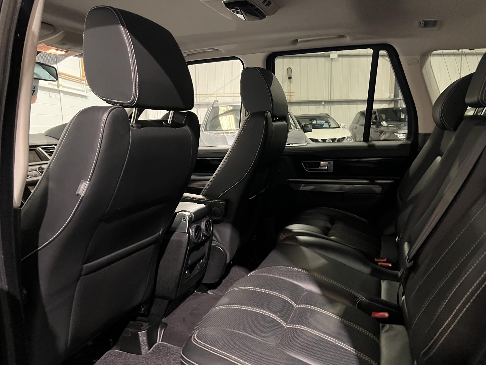 Land Rover Range Rover Sport 3.0 SD V6 HSE SUV 5dr Diesel Auto 4WD Euro 5 (255 bhp)