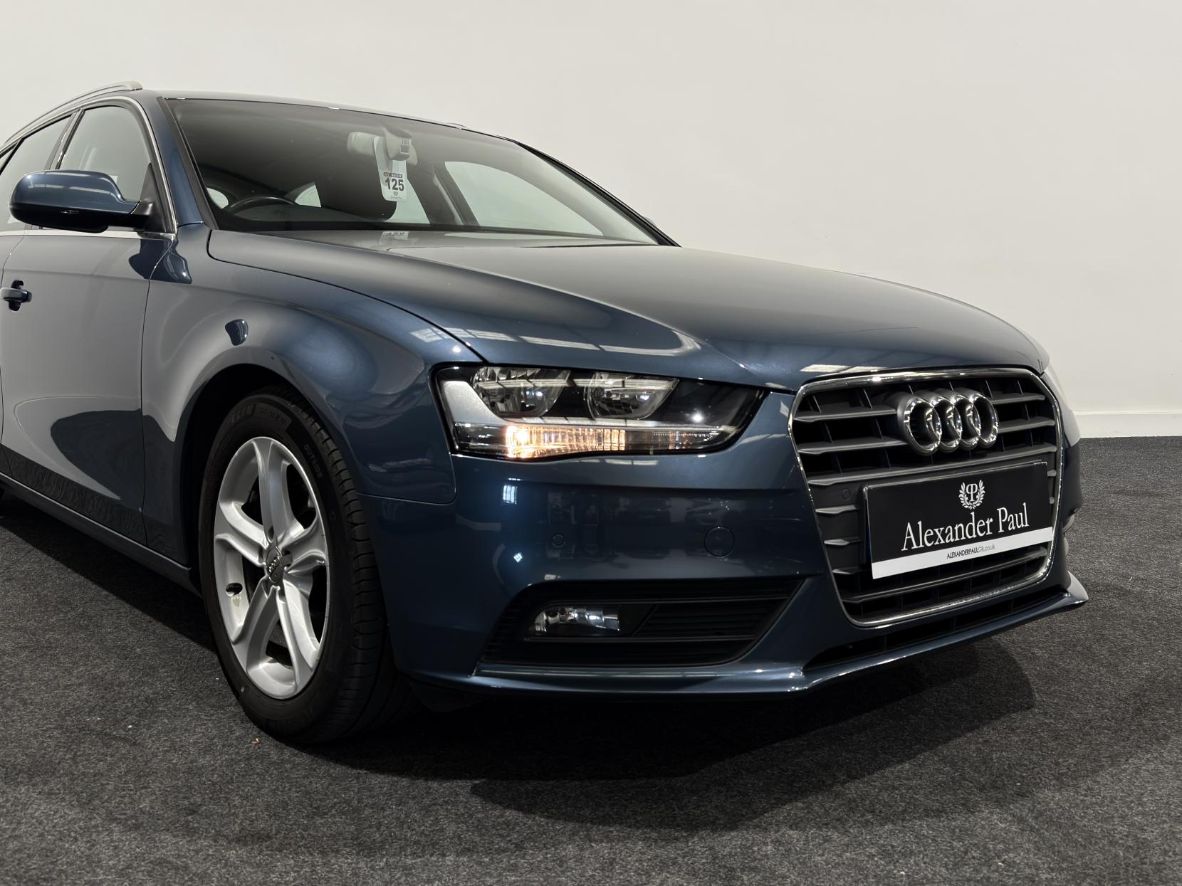 Audi A4 Avant 2.0 TDI ultra SE Estate 5dr Diesel Manual Euro 6 (s/s) (163 ps)