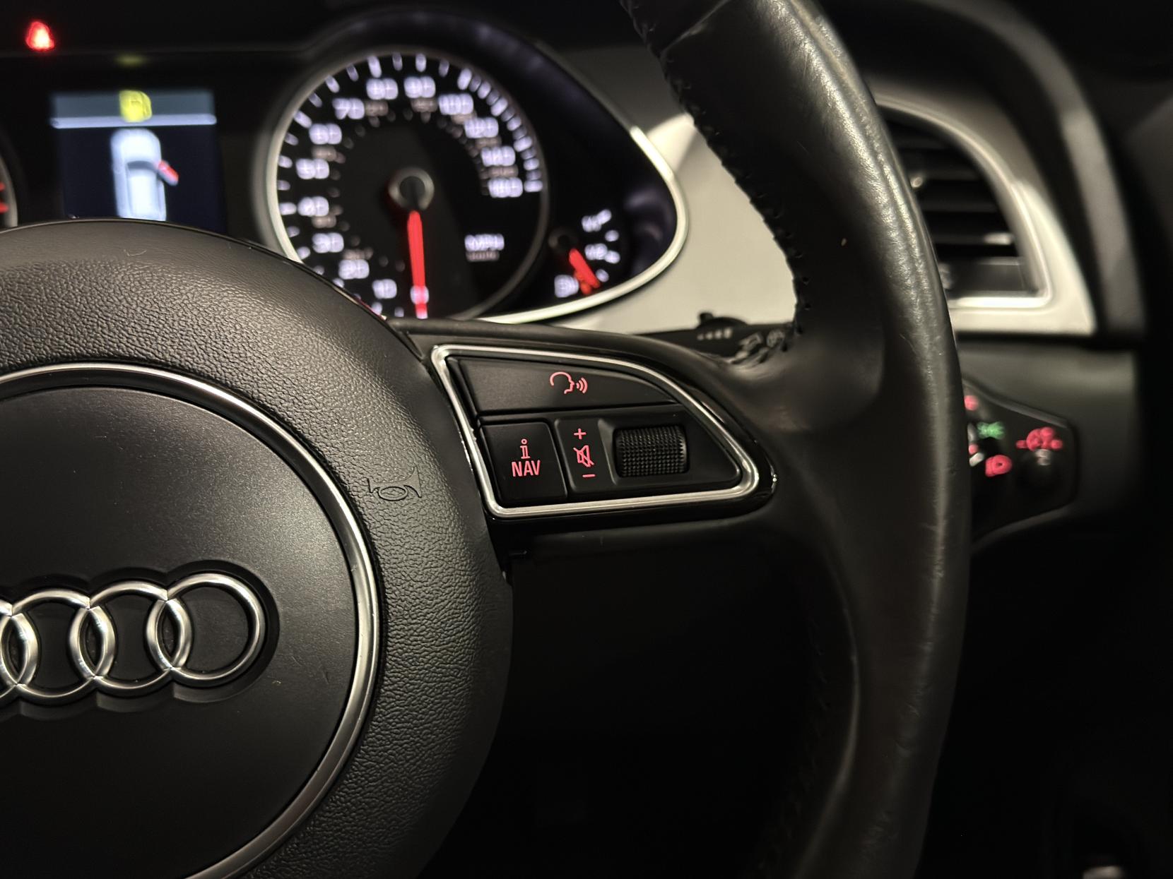 Audi A4 Avant 2.0 TDI ultra SE Estate 5dr Diesel Manual Euro 6 (s/s) (163 ps)