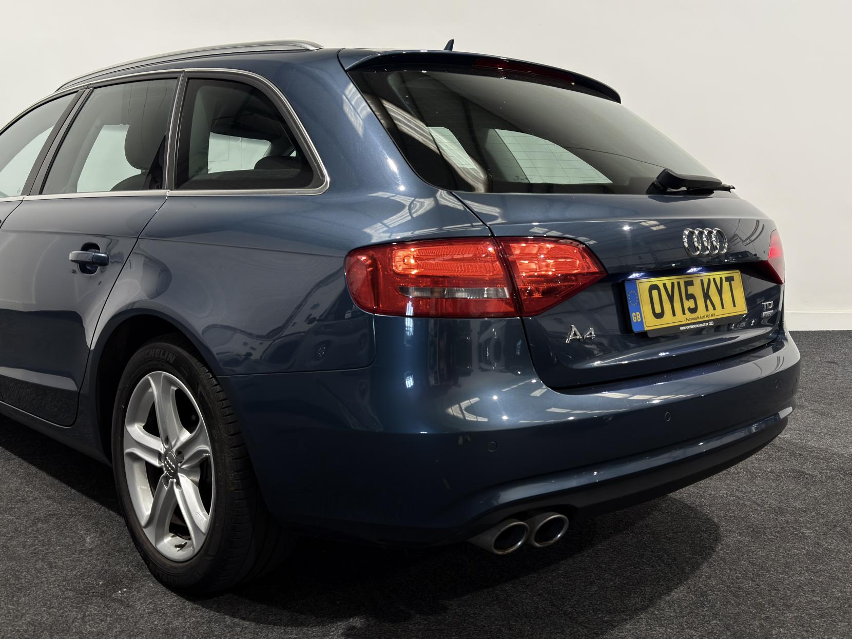 Audi A4 Avant 2.0 TDI ultra SE Estate 5dr Diesel Manual Euro 6 (s/s) (163 ps)