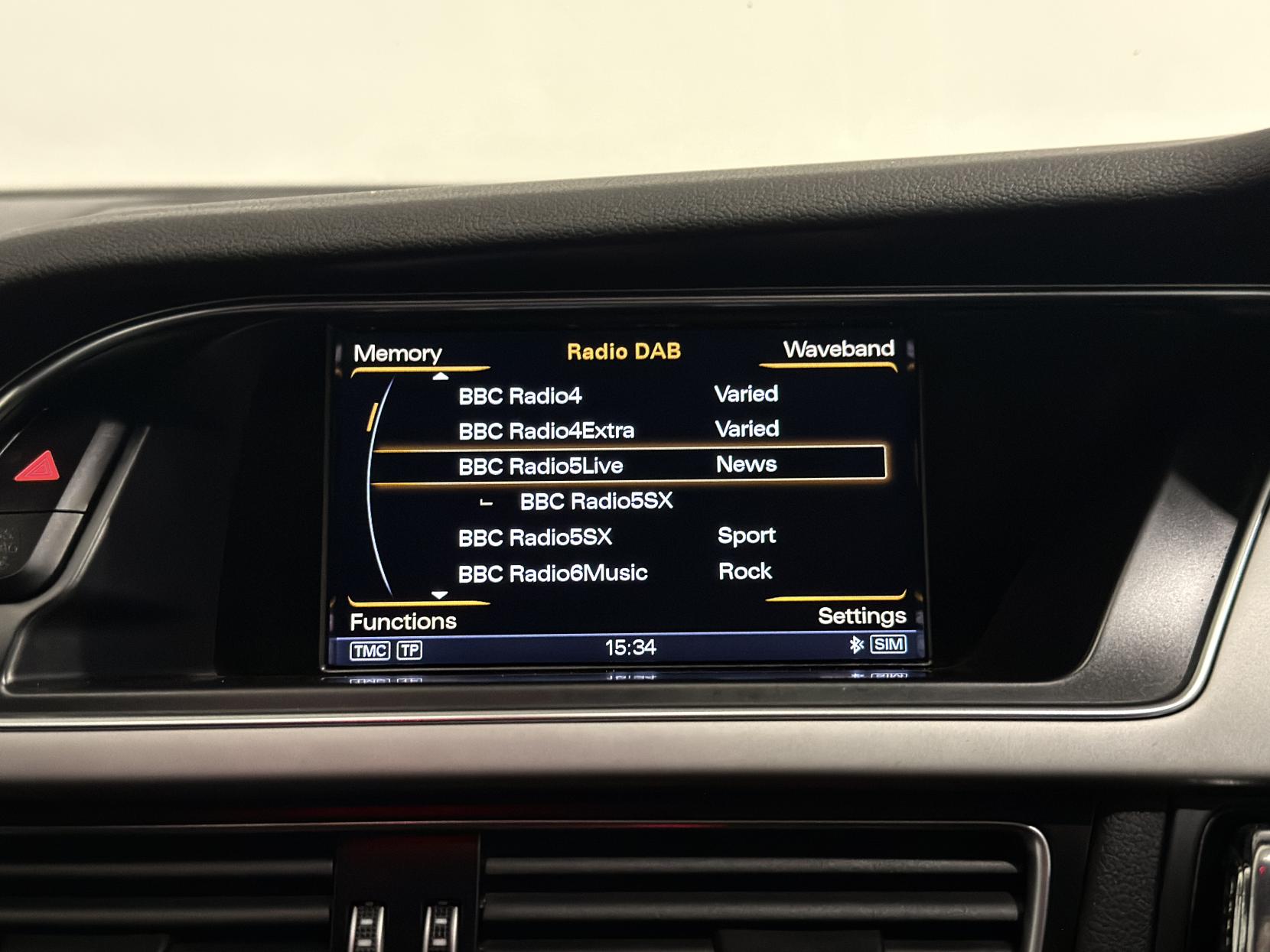 Audi A4 Avant 2.0 TDI ultra SE Estate 5dr Diesel Manual Euro 6 (s/s) (163 ps)